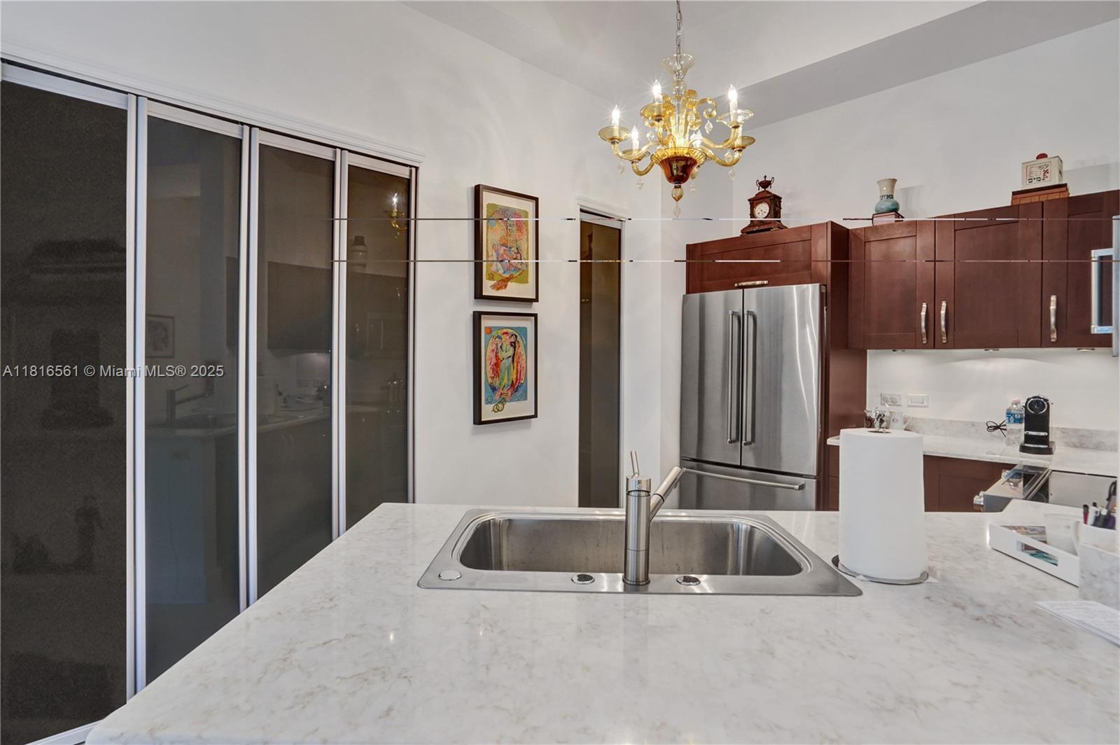 Aventura, Florida, 33180, United States, 2 Bedrooms Bedrooms, ,2 BathroomsBathrooms,Residential,For Sale,1848043