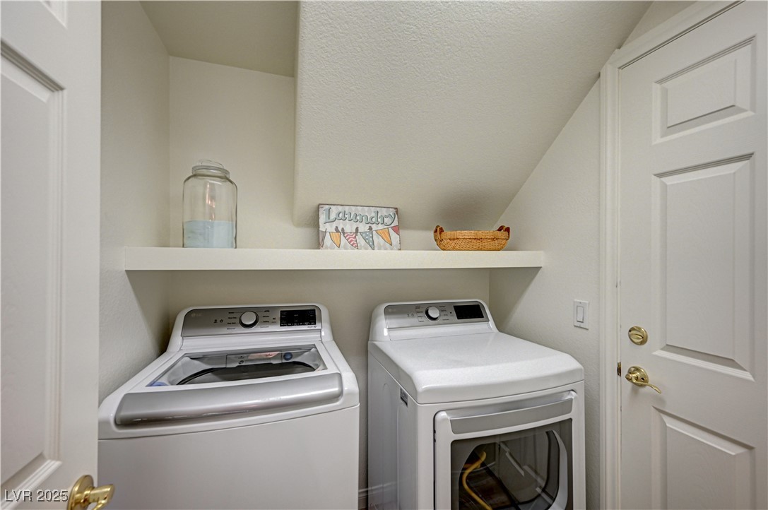 Las Vegas, Nevada, 89141, United States, 3 Bedrooms Bedrooms, ,3 BathroomsBathrooms,Residential,For Sale,1971377