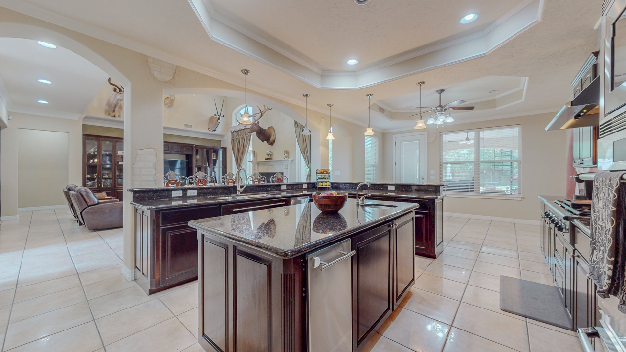 Orange, Texas, 77630, United States, 3 Bedrooms Bedrooms, ,5 BathroomsBathrooms,Residential,For Sale,1901539