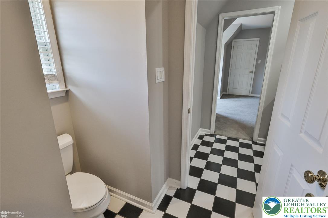 Palmer Twp, Pennsylvania, 18045, United States, 4 Bedrooms Bedrooms, ,4 BathroomsBathrooms,Residential,For Sale,1898728