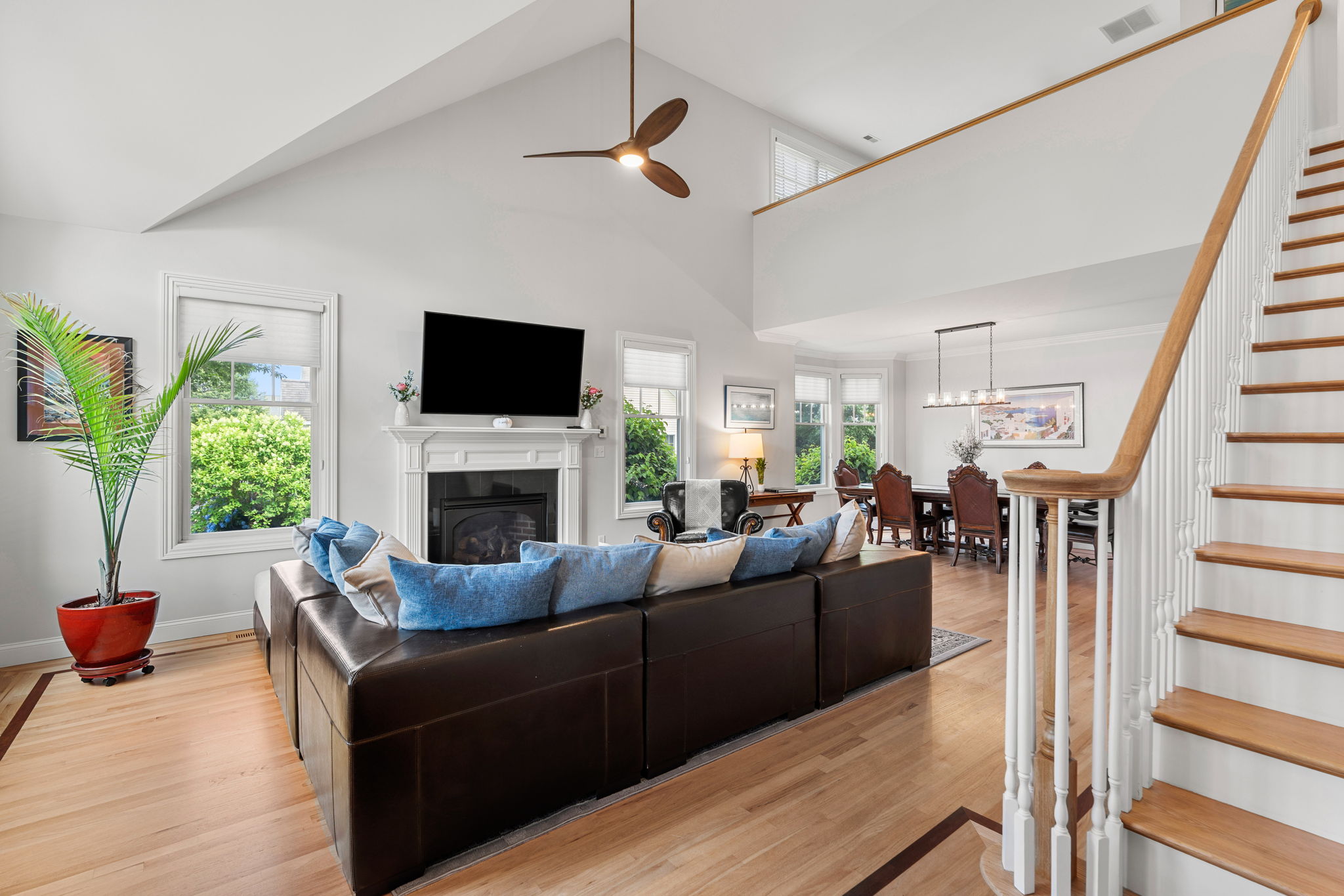  11 Riverview Hts, Amesbury, MA, 01913 - 物件實景