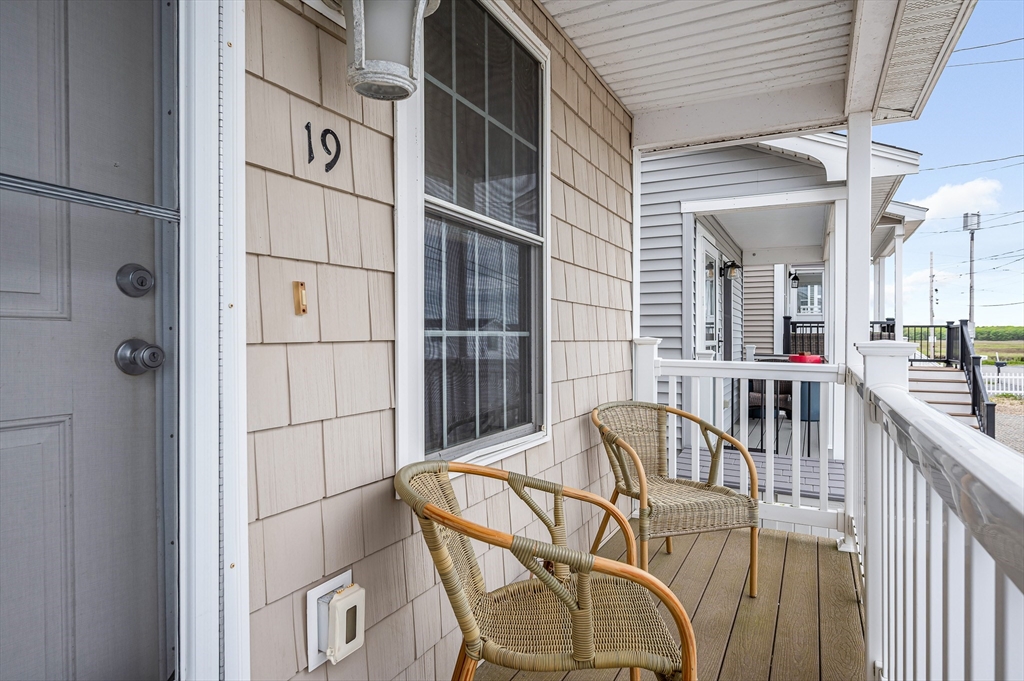 Salisbury, Massachusetts, 01952, United States, 4 Bedrooms Bedrooms, ,3 BathroomsBathrooms,Residential,For Sale,1899525