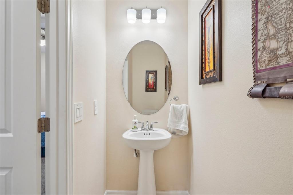 Apopka, Florida, 32703, United States, 5 Bedrooms Bedrooms, ,5 BathroomsBathrooms,Residential,For Sale,1837631