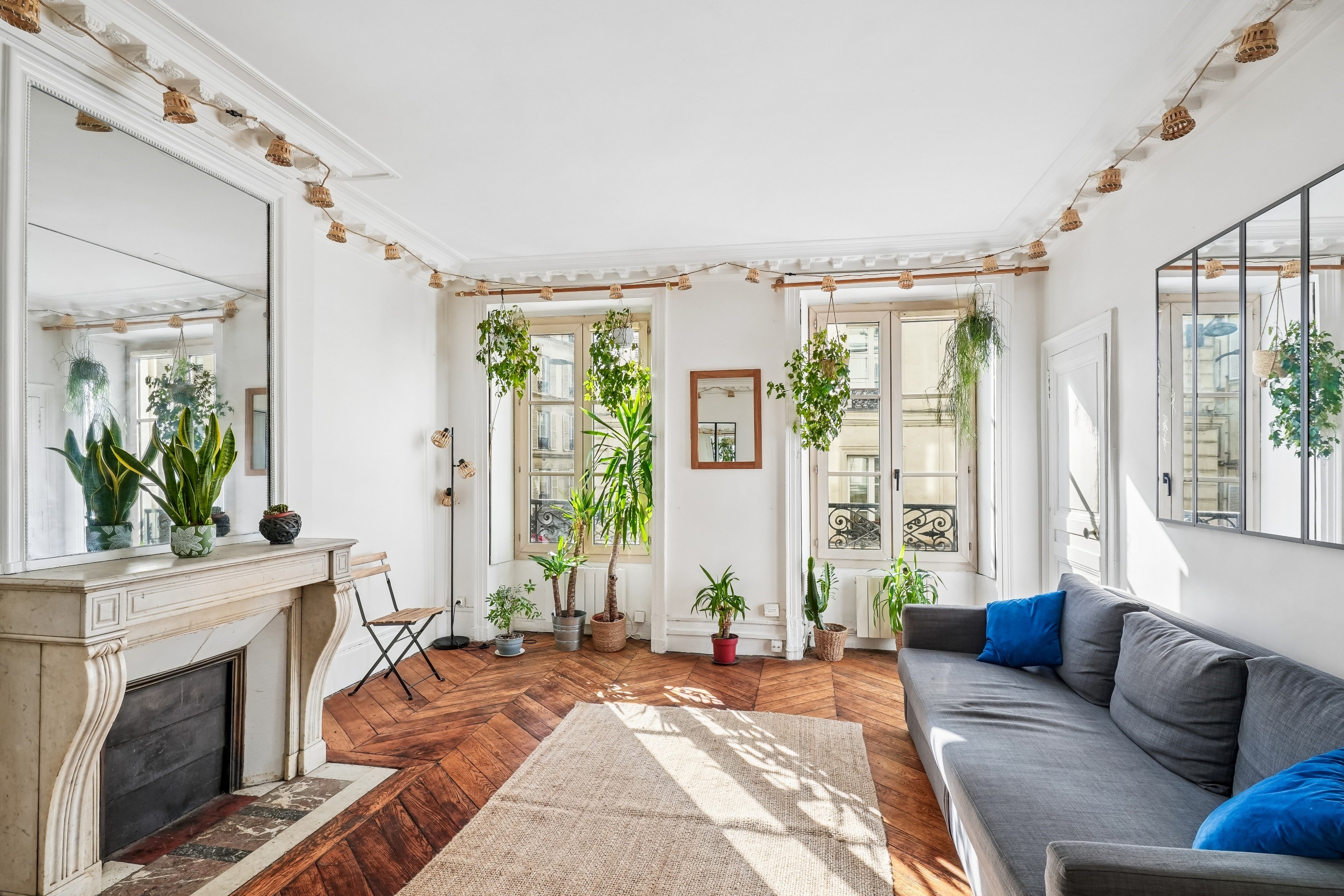 Bright, dual-aspect apartment in the heart of Paris’s 9th arrondissement - 物件實景