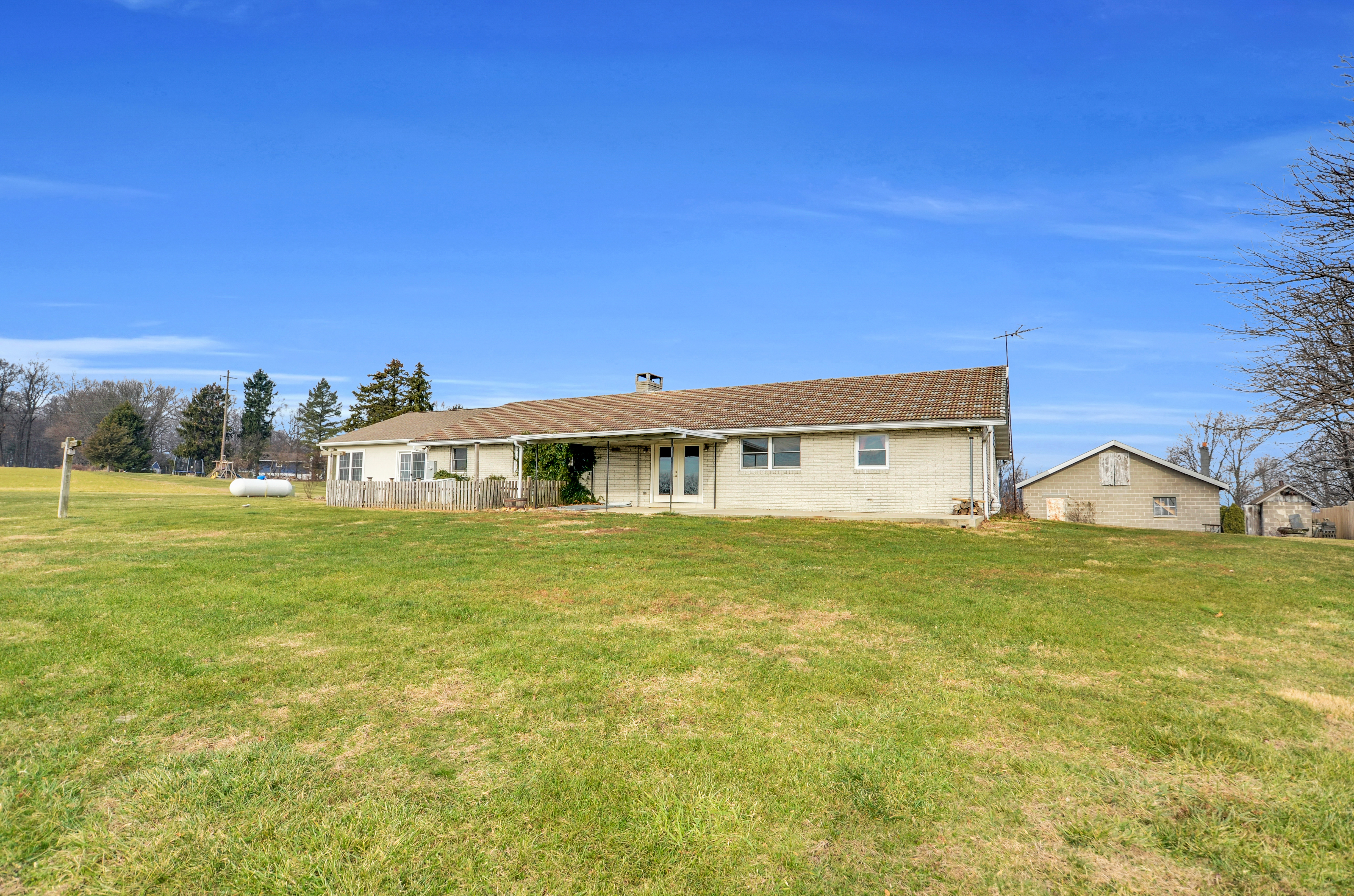 Reading, Pennsylvania, 19606, United States, 4 Bedrooms Bedrooms, ,3 BathroomsBathrooms,Residential,For Sale,1979384
