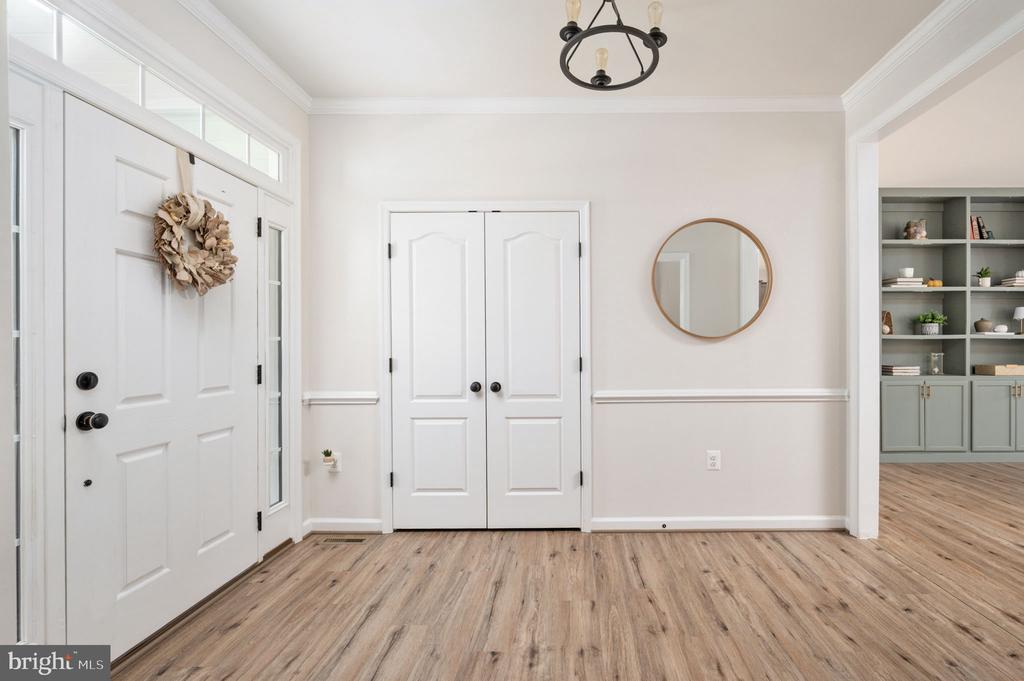 Fredericksburg, Virginia, 22406, United States, 5 Bedrooms Bedrooms, ,4 BathroomsBathrooms,Residential,For Sale,2005971