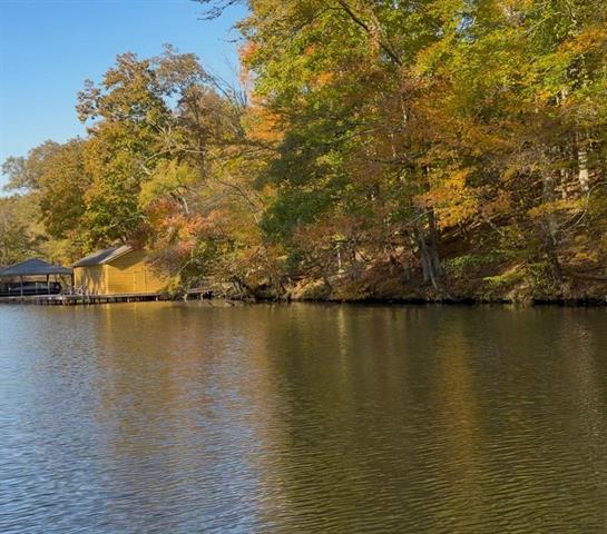 Florence, Alabama, 35630, United States, 4 Bedrooms Bedrooms, ,4 BathroomsBathrooms,Residential,For Sale,1988218