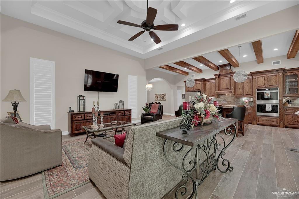 Santa Elena, Texas, 78591, United States, 4 Bedrooms Bedrooms, ,4 BathroomsBathrooms,Residential,For Sale,1932729