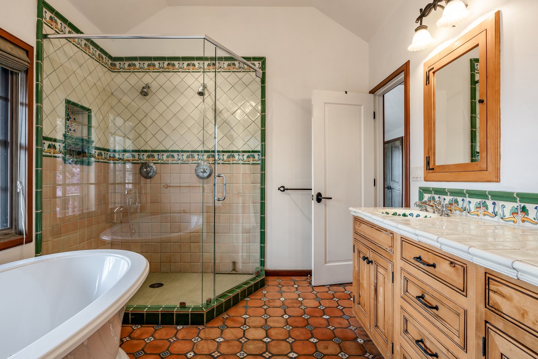  The Nels G. Hall House  Historic Spanish Colonial in Prime Federal Heights - 物件實景