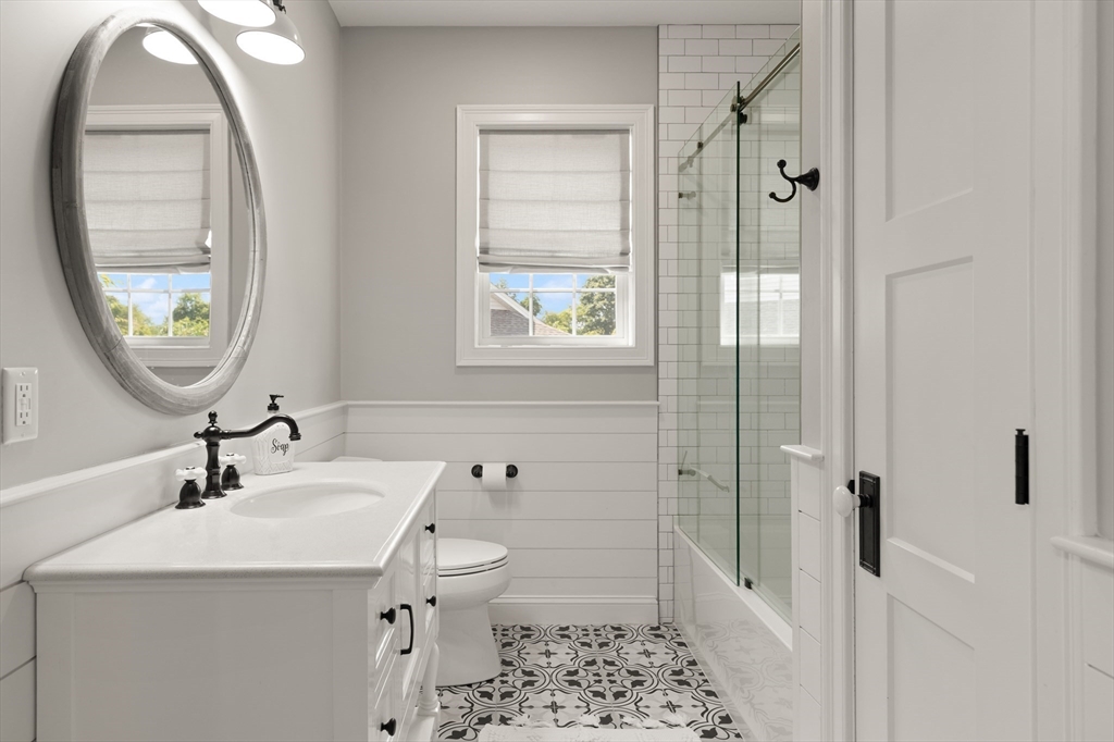 Littleton, Massachusetts, 01460, United States, 2 Bedrooms Bedrooms, ,2 BathroomsBathrooms,Residential,For Sale,1941973
