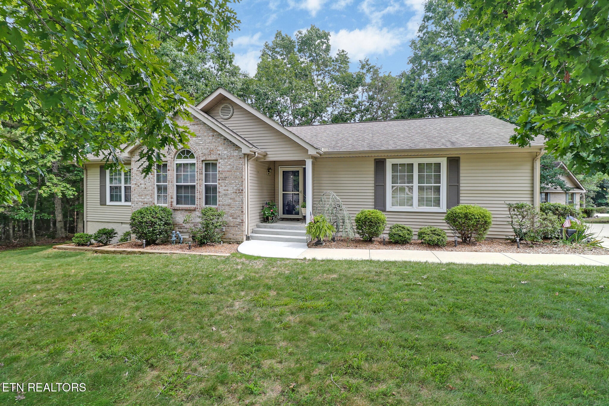 Wilbourn Cir, Crossville, TN 38558