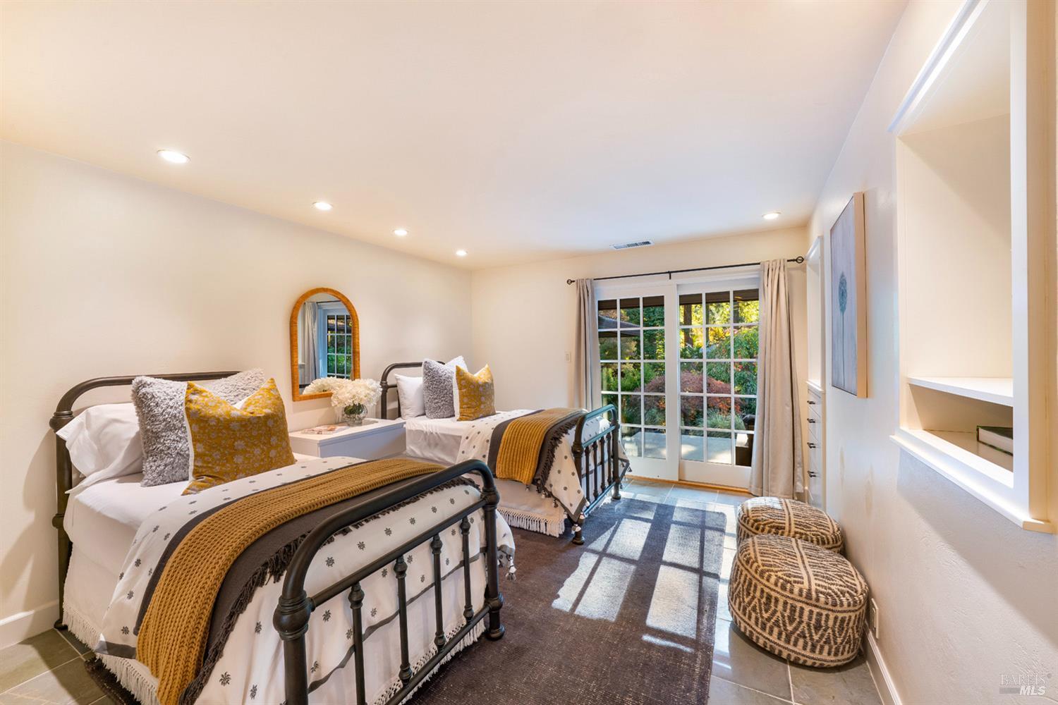 St. Helena, California, 94574, United States, 3 Bedrooms Bedrooms, ,5 BathroomsBathrooms,Residential,For Sale,1998865