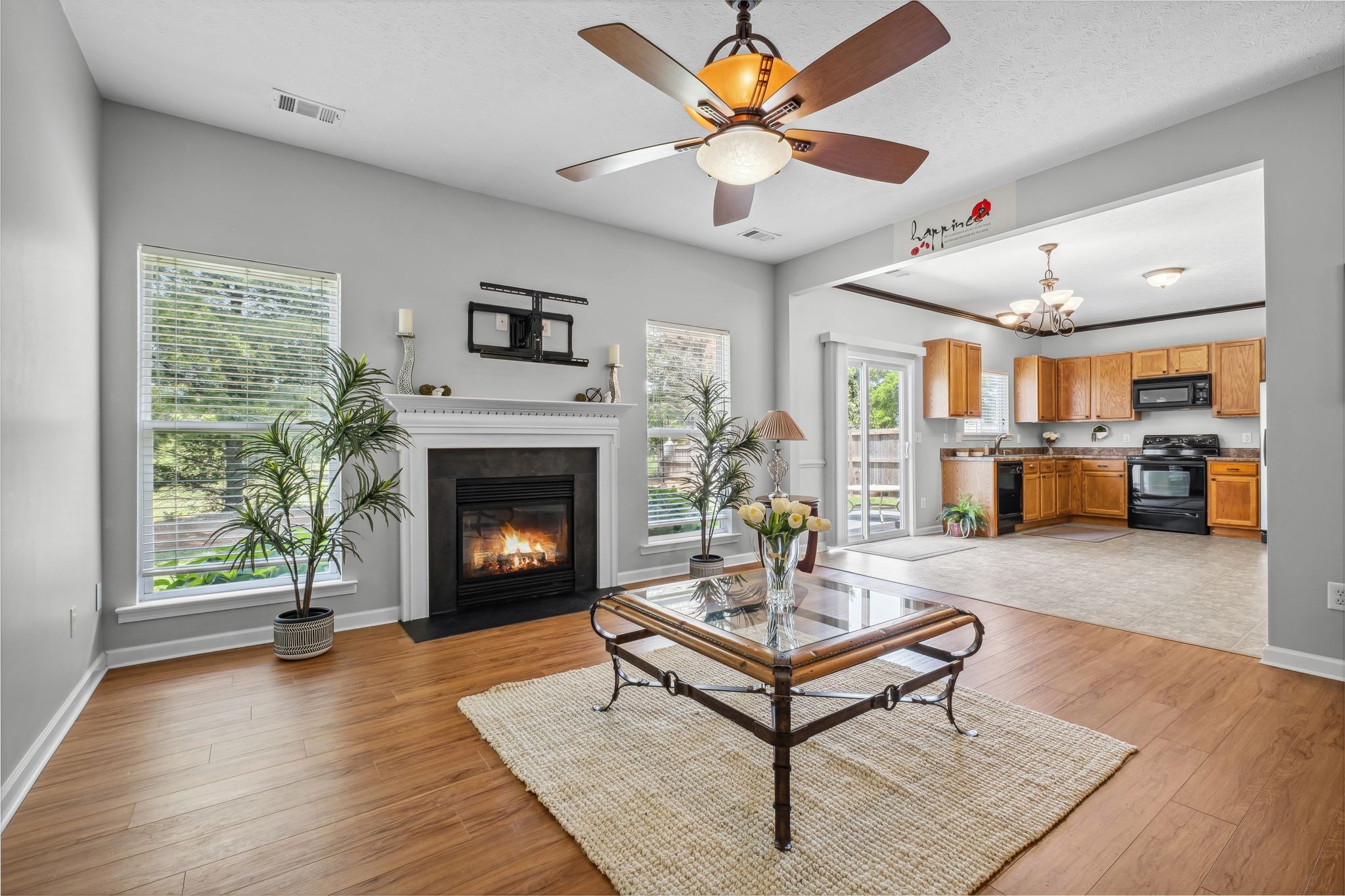 Hendersonville, Tennessee, 37075, United States, 4 Bedrooms Bedrooms, ,3 BathroomsBathrooms,Residential,For Sale,1819324