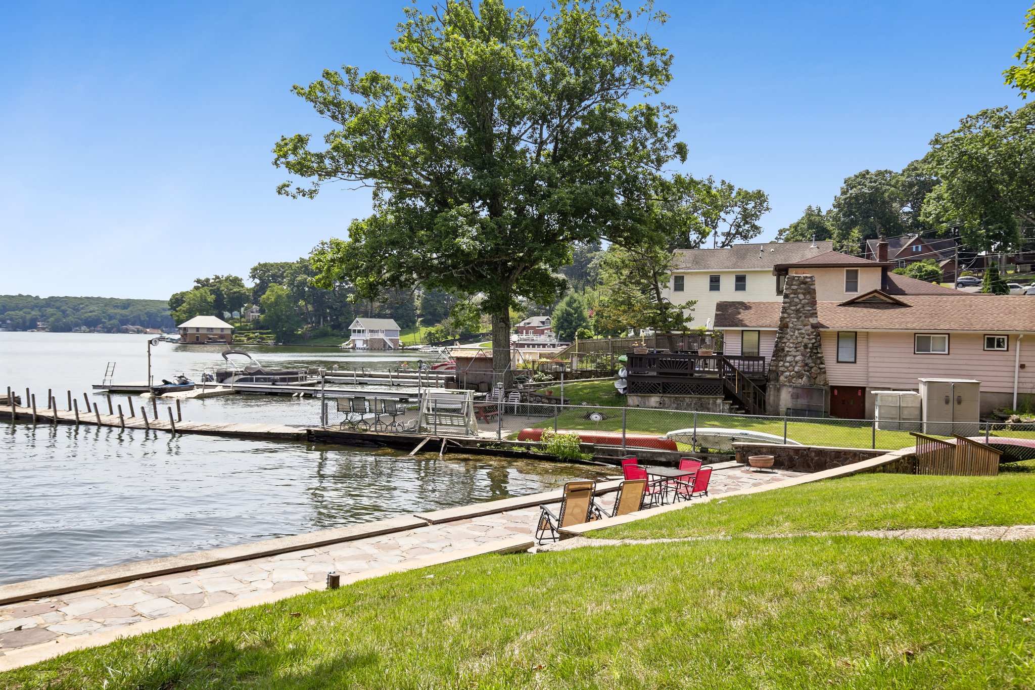  19 & 21 Lakeland Drive, Hopatcong, NJ 07843 - 物件實景