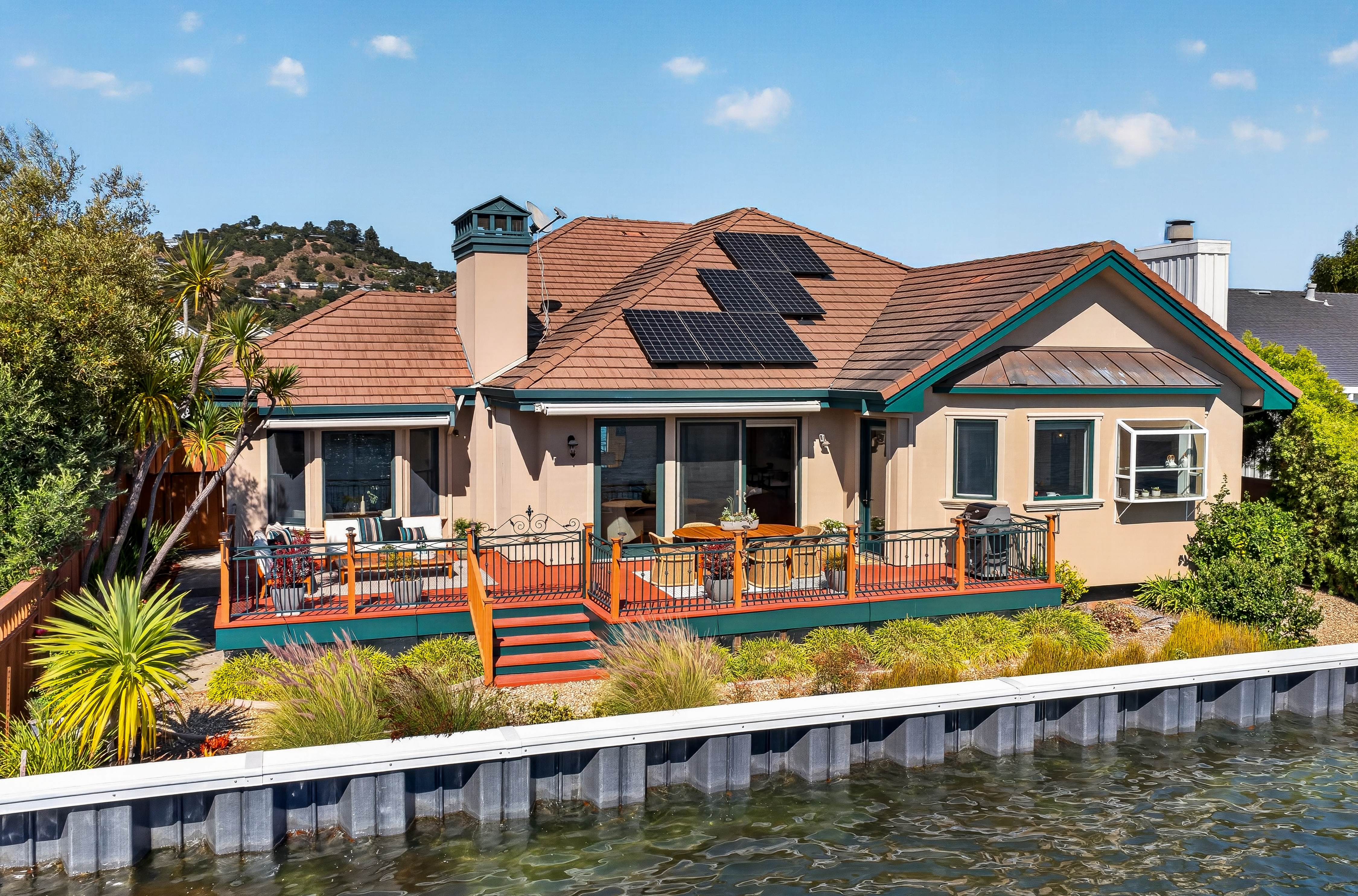  Waterfront Living on the Larkspur Lagoon - 物件實景