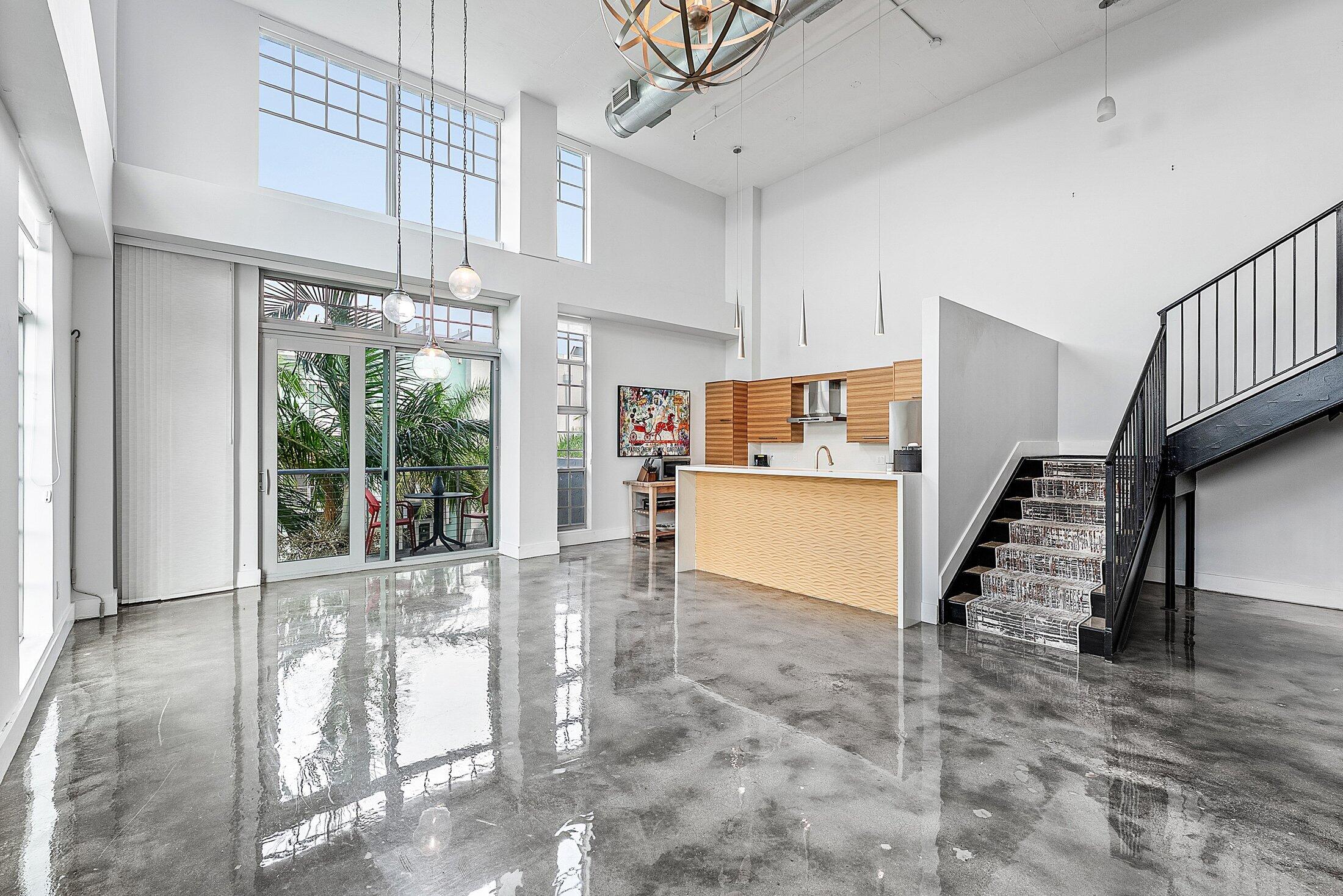 Delray Beach, Florida, 33483, United States, 2 Bedrooms Bedrooms, ,3 BathroomsBathrooms,Residential,For Sale,1907451
