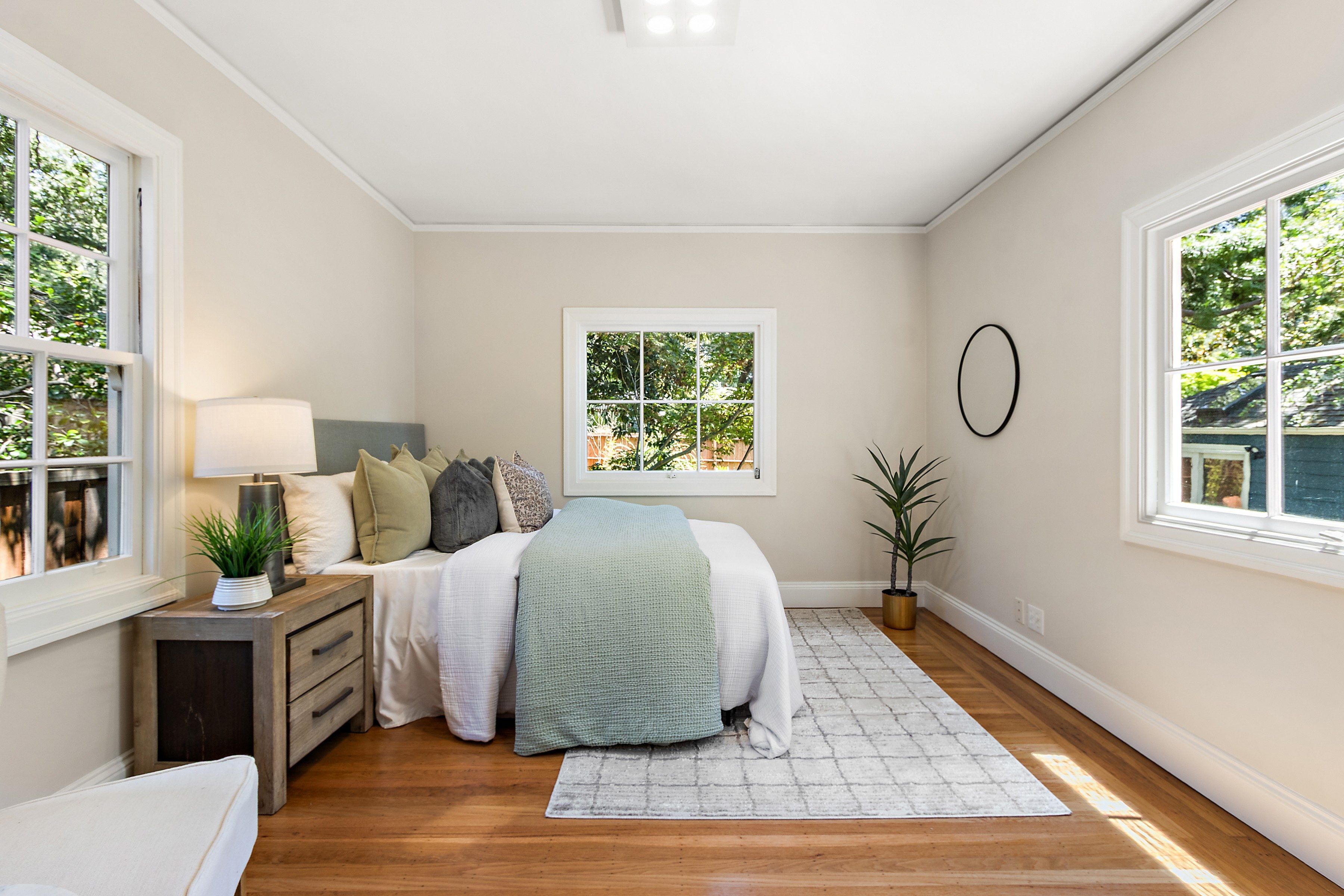  Crocker Highlands Classic with Modern Touches and Backyard Retreat - 物件實景