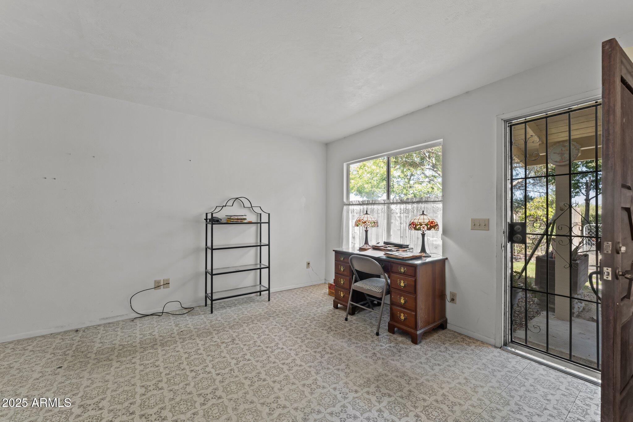 Wickenburg, Arizona, 85390, United States, 4 Bedrooms Bedrooms, ,2 BathroomsBathrooms,Residential,For Sale,1983414