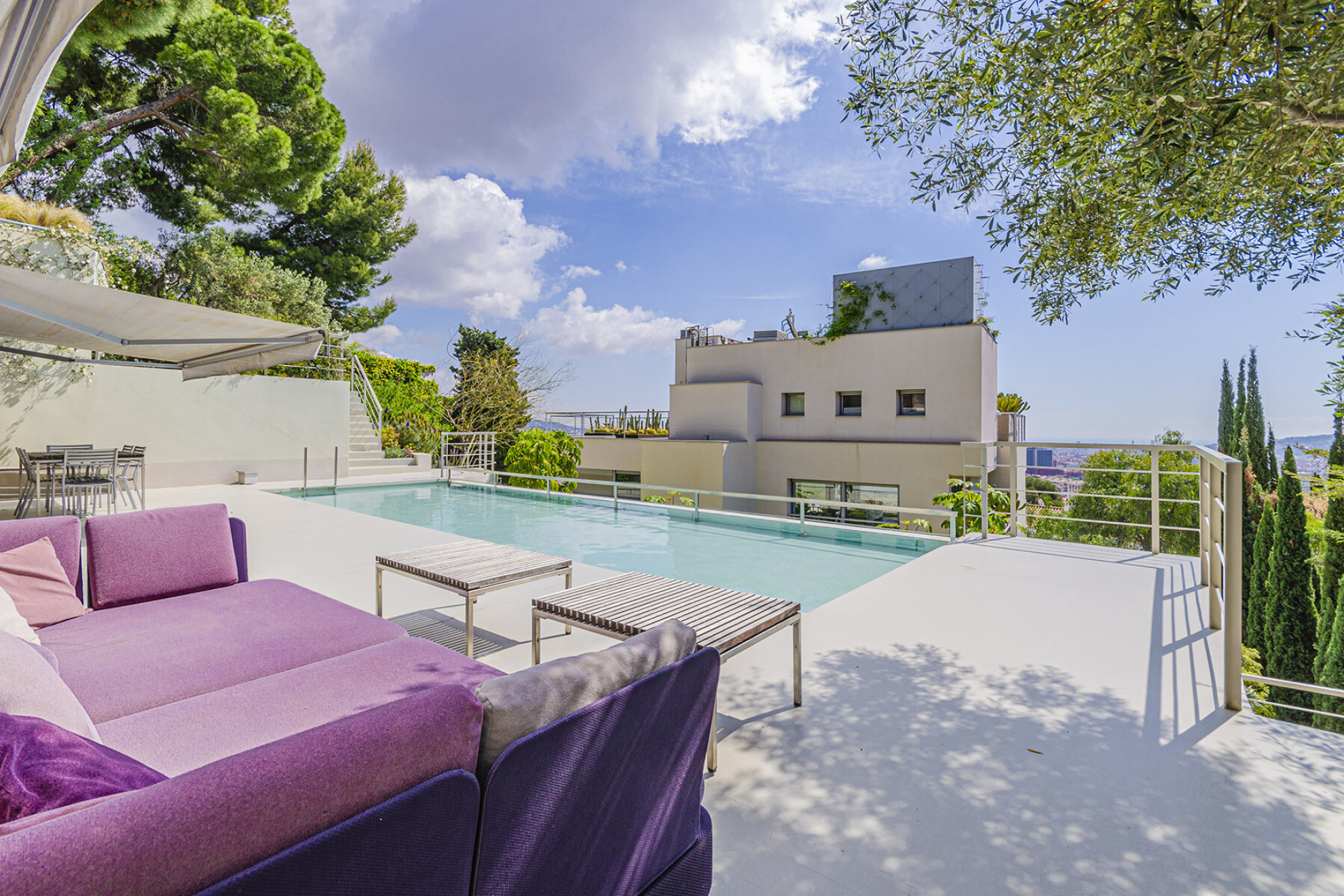  Property with breathtaking views surrounded by tropical garden - 物件實景