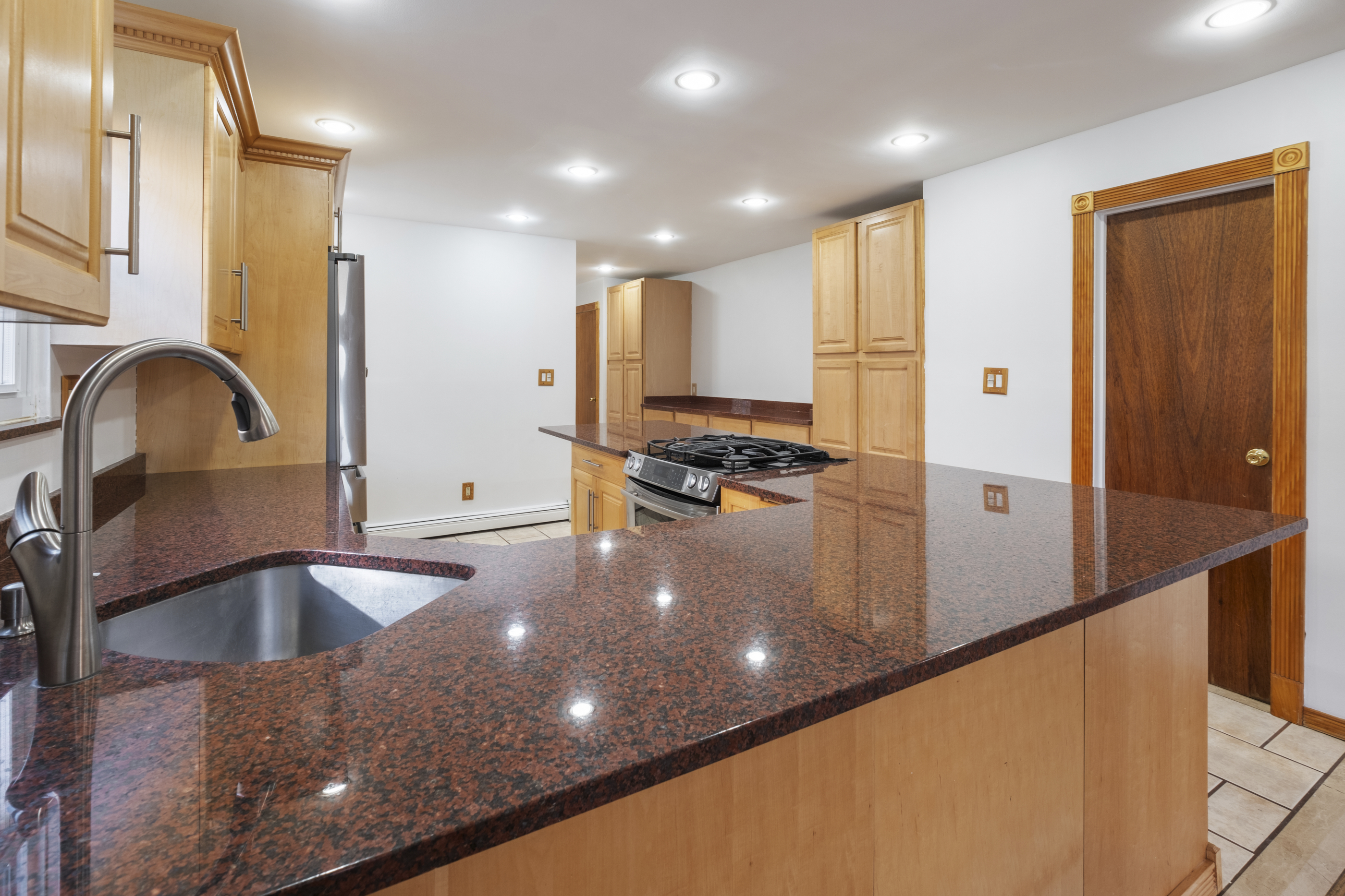 Floral Park, New York, 11001, United States, 5 Bedrooms Bedrooms, ,4 BathroomsBathrooms,Residential,For Sale,1980270