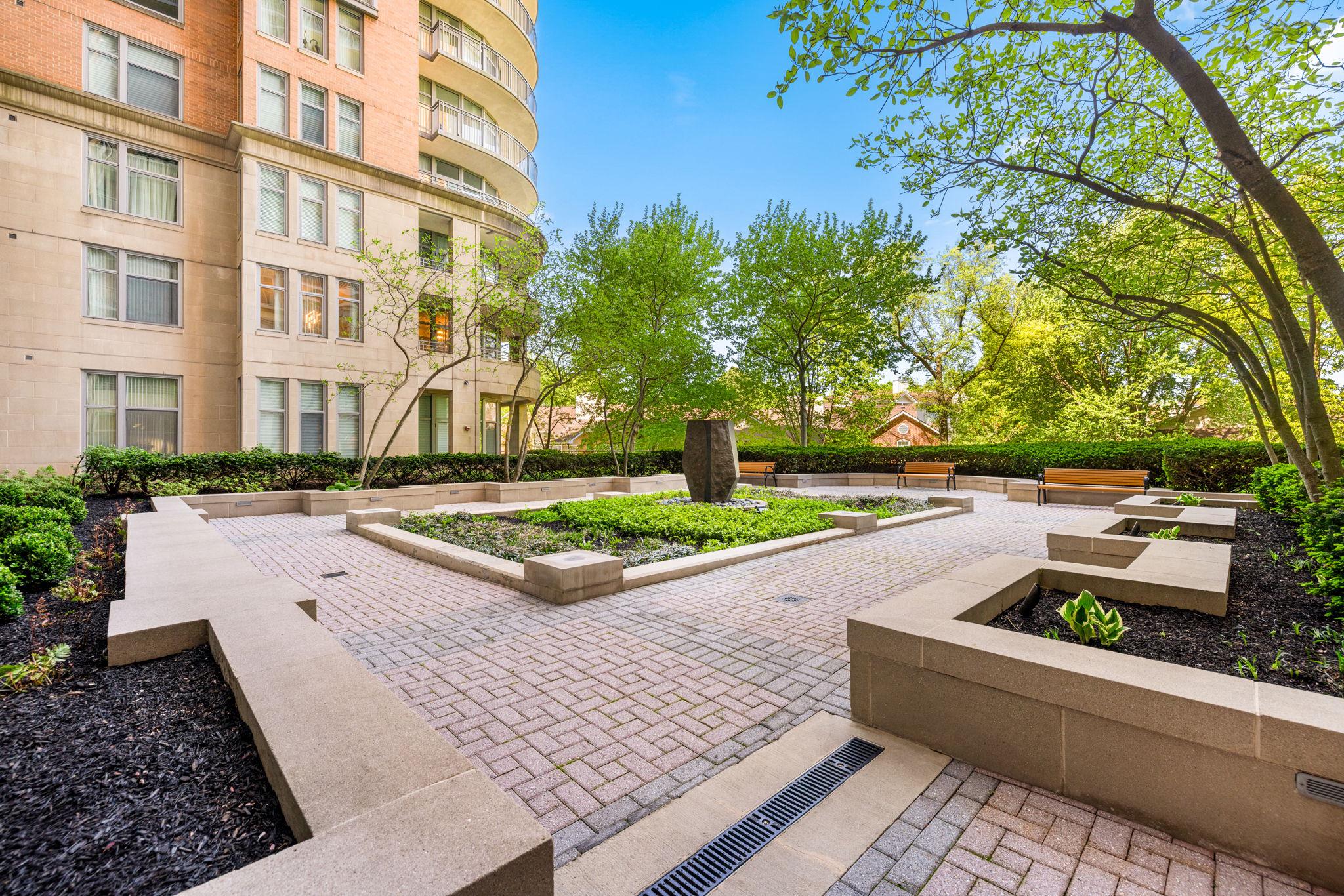  8220 Crestwood Heights Drive, Mclean, VA, 22102 - 物件實景