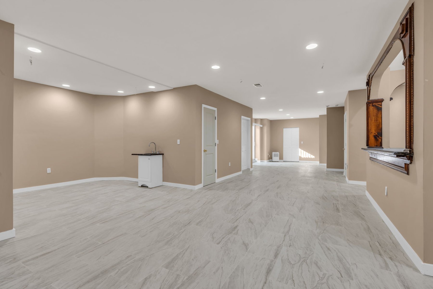  Luxury Multi-Generational Estate - 物件實景