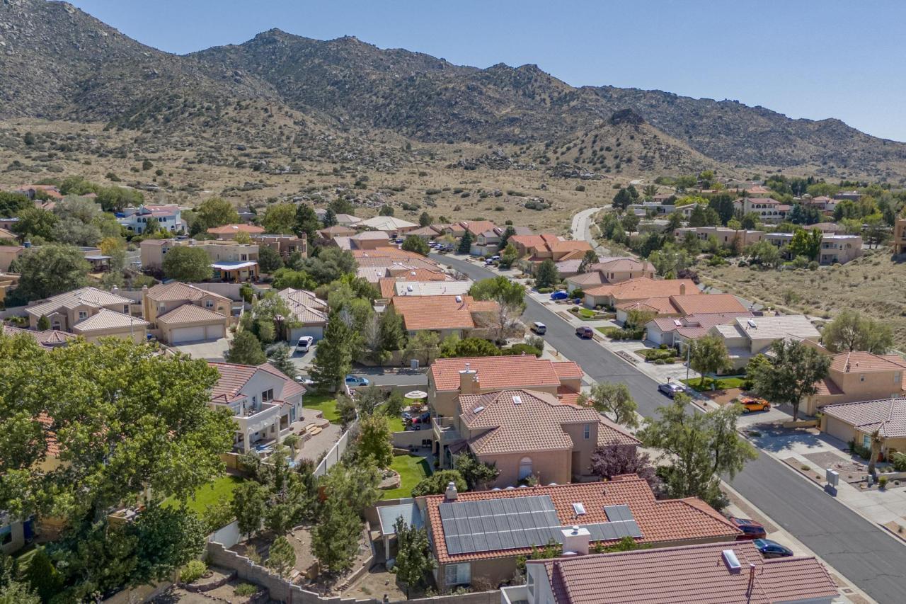 1156 NARCISCO Street NE, Albuquerque, New Mexico, 87112, United States, 4 Bedrooms Bedrooms, ,3 BathroomsBathrooms,Residential,For Sale,1156 NARCISCO Street NE,1637423