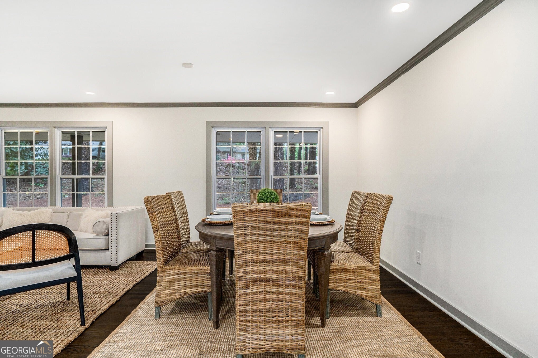 Dunwoody, Georgia, 30360, United States, 3 Bedrooms Bedrooms, ,2 BathroomsBathrooms,Residential,For Sale,1859063