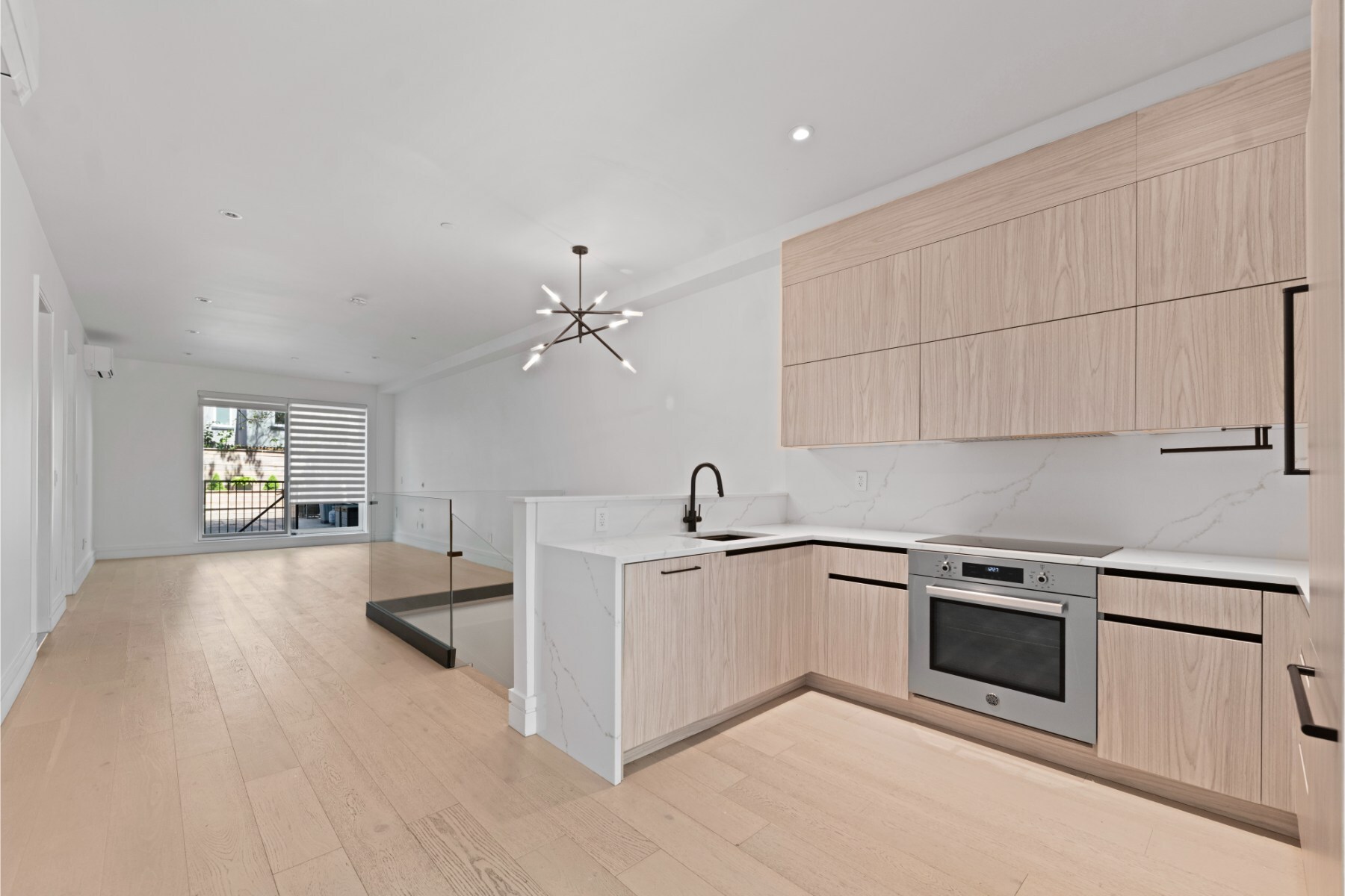  499 Van Buren St. 1, Brooklyn, NY, 11221 - 物件實景