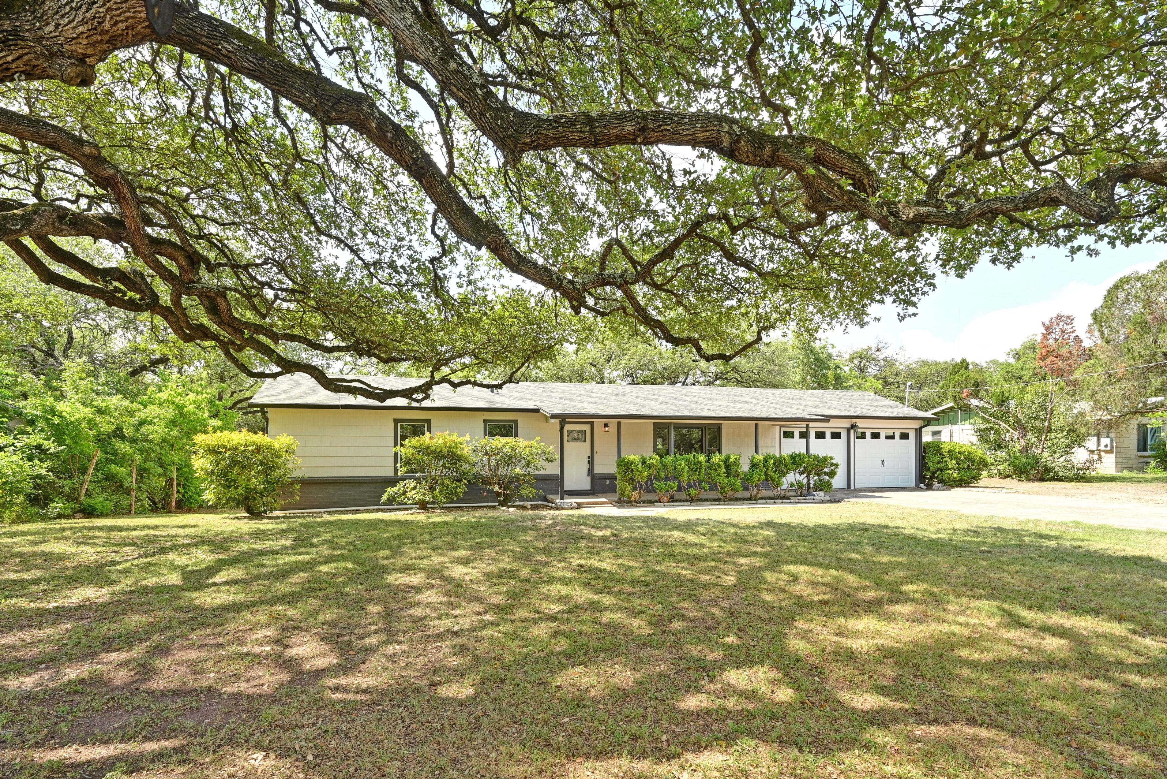  Tranquil Street in South Austin - 物件實景