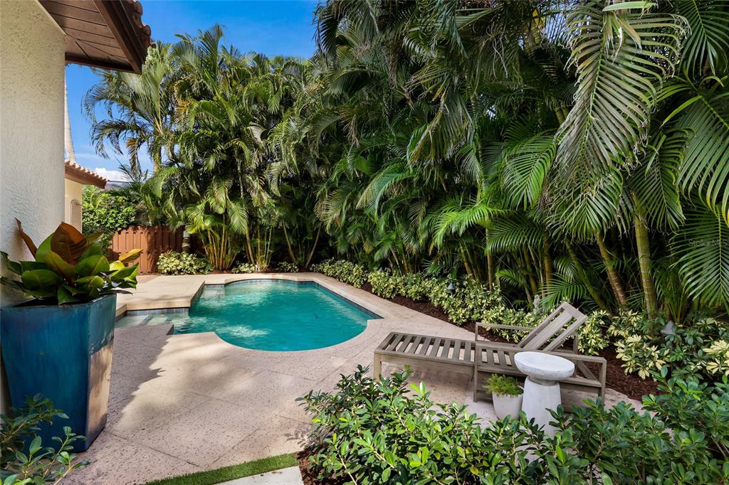 Sarasota, Florida, 34234, United States, 3 Bedrooms Bedrooms, ,3 BathroomsBathrooms,Residential,For Sale,1989538