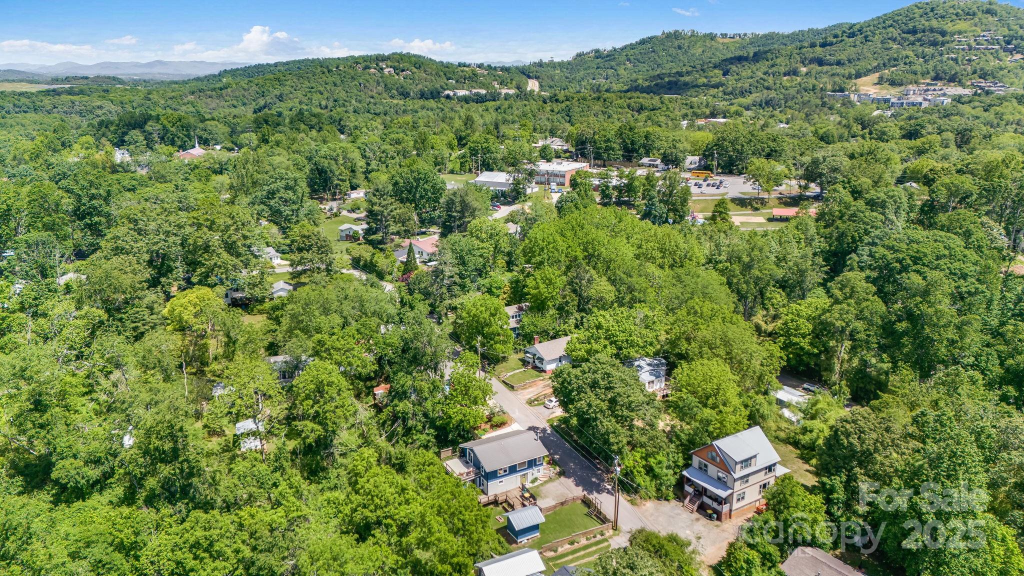 Asheville, North Carolina, 28804, United States, 4 Bedrooms Bedrooms, ,2 BathroomsBathrooms,Residential,For Sale,1977861
