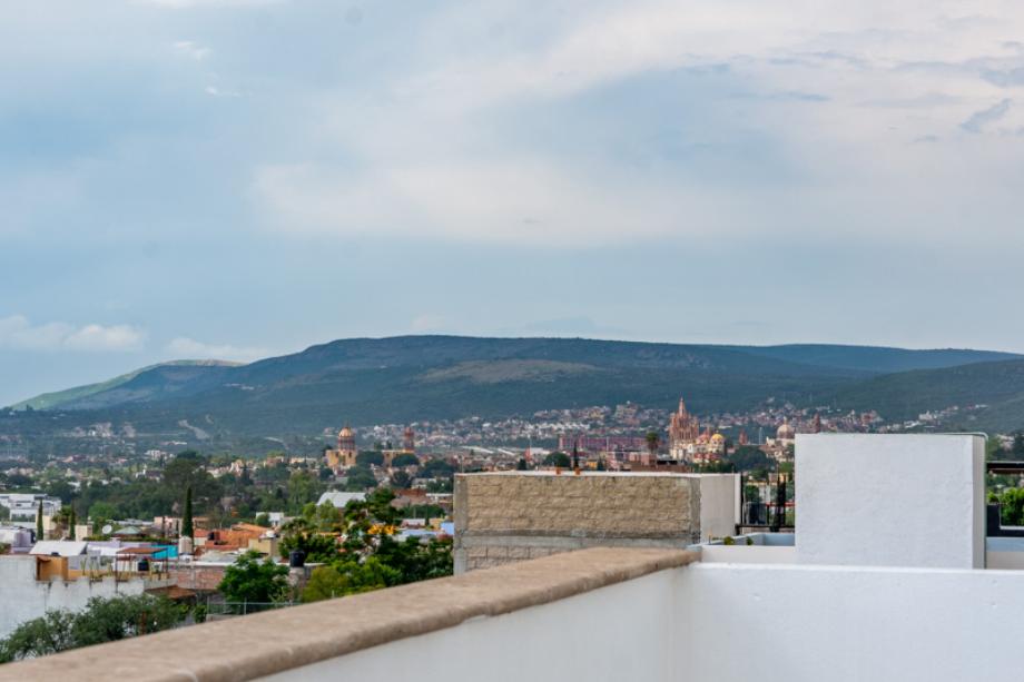 San Miguel de Allende, Guanajuato, 37766, Mexico, 5 Bedrooms Bedrooms, ,3 BathroomsBathrooms,Residential,For Sale,1917919