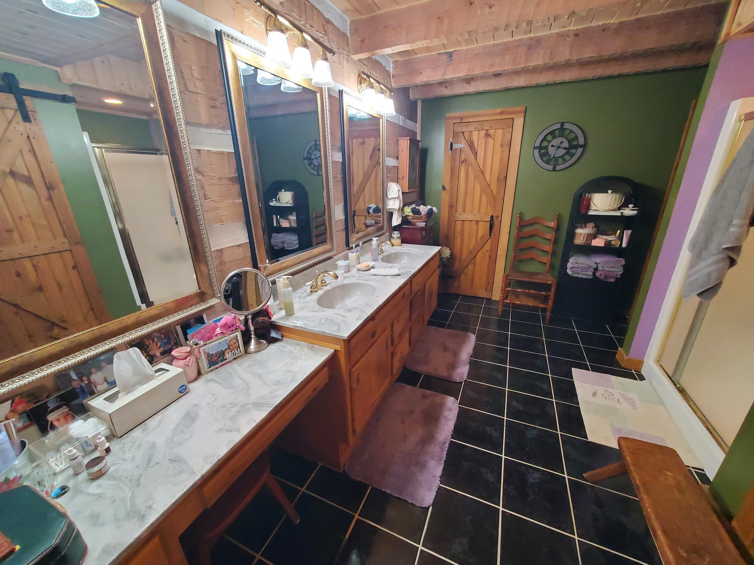 Sadieville, Kentucky, 40370, United States, 4 Bedrooms Bedrooms, ,3 BathroomsBathrooms,Residential,For Sale,1839886