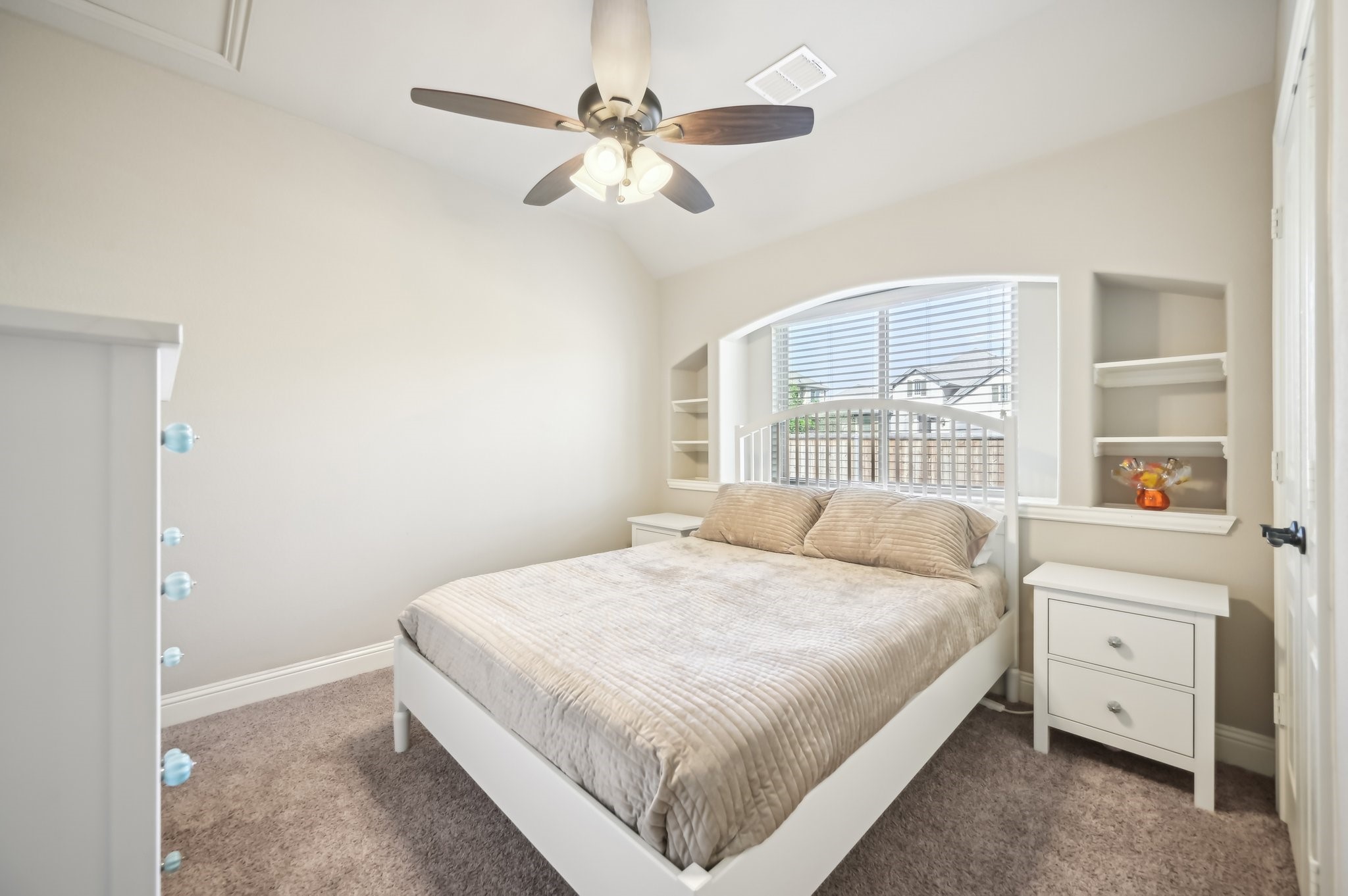 Little Elm, Texas, 75068, United States, 4 Bedrooms Bedrooms, ,3 BathroomsBathrooms,Residential,For Sale,1768216