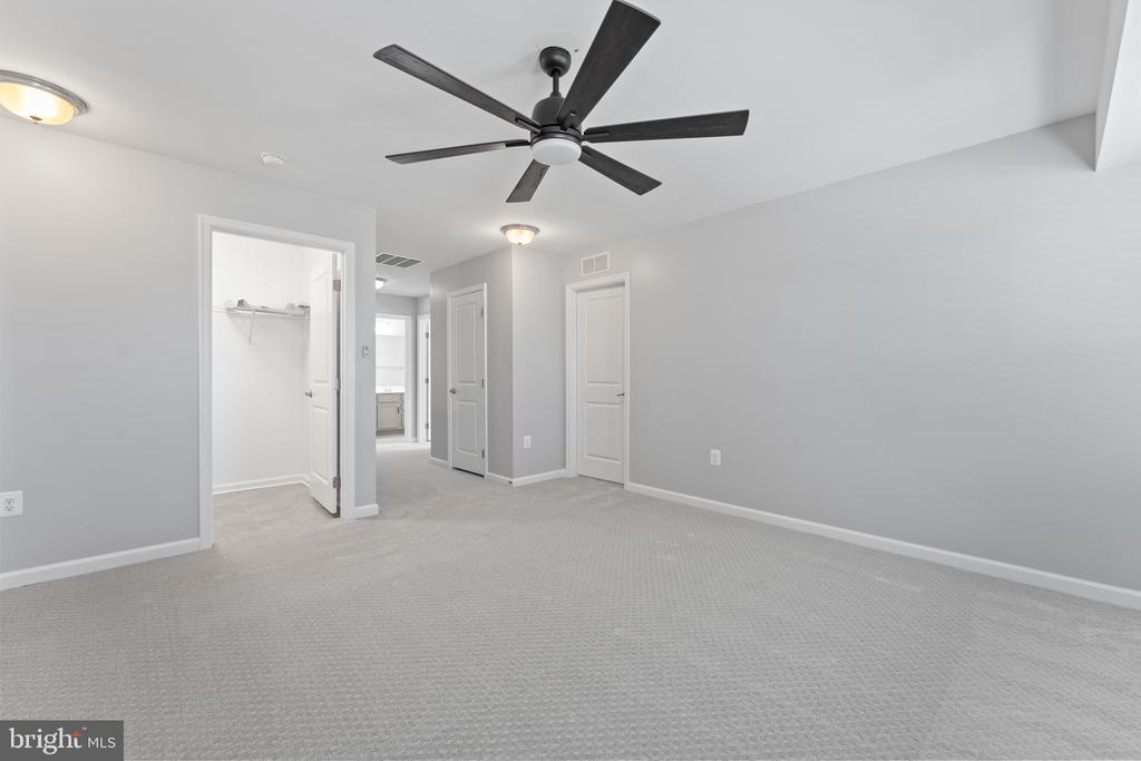 Fredericksburg, Virginia, 22408, United States, 4 Bedrooms Bedrooms, ,4 BathroomsBathrooms,Residential,For Sale,1932682