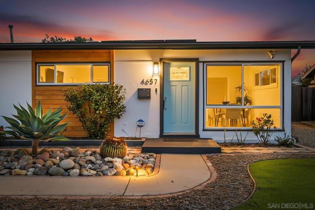 San Diego, California, 92117, United States, 3 Bedrooms Bedrooms, ,2 BathroomsBathrooms,Residential,For Sale,1987339