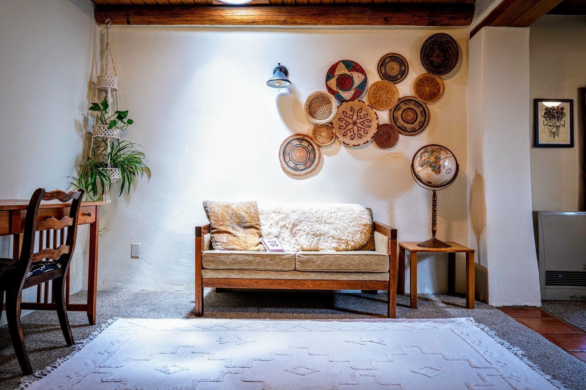 Ranchos De Taos, New Mexico, 87557, United States, 3 Bedrooms Bedrooms, ,3 BathroomsBathrooms,Residential,For Sale,1688394