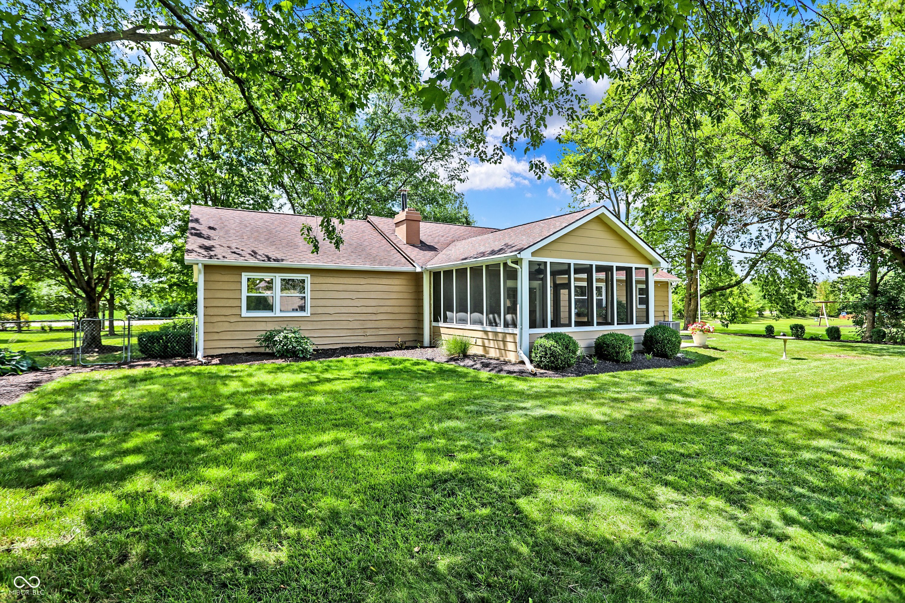 Zionsville, Indiana, 46077, United States, 3 Bedrooms Bedrooms, ,3 BathroomsBathrooms,Residential,For Sale,1975998