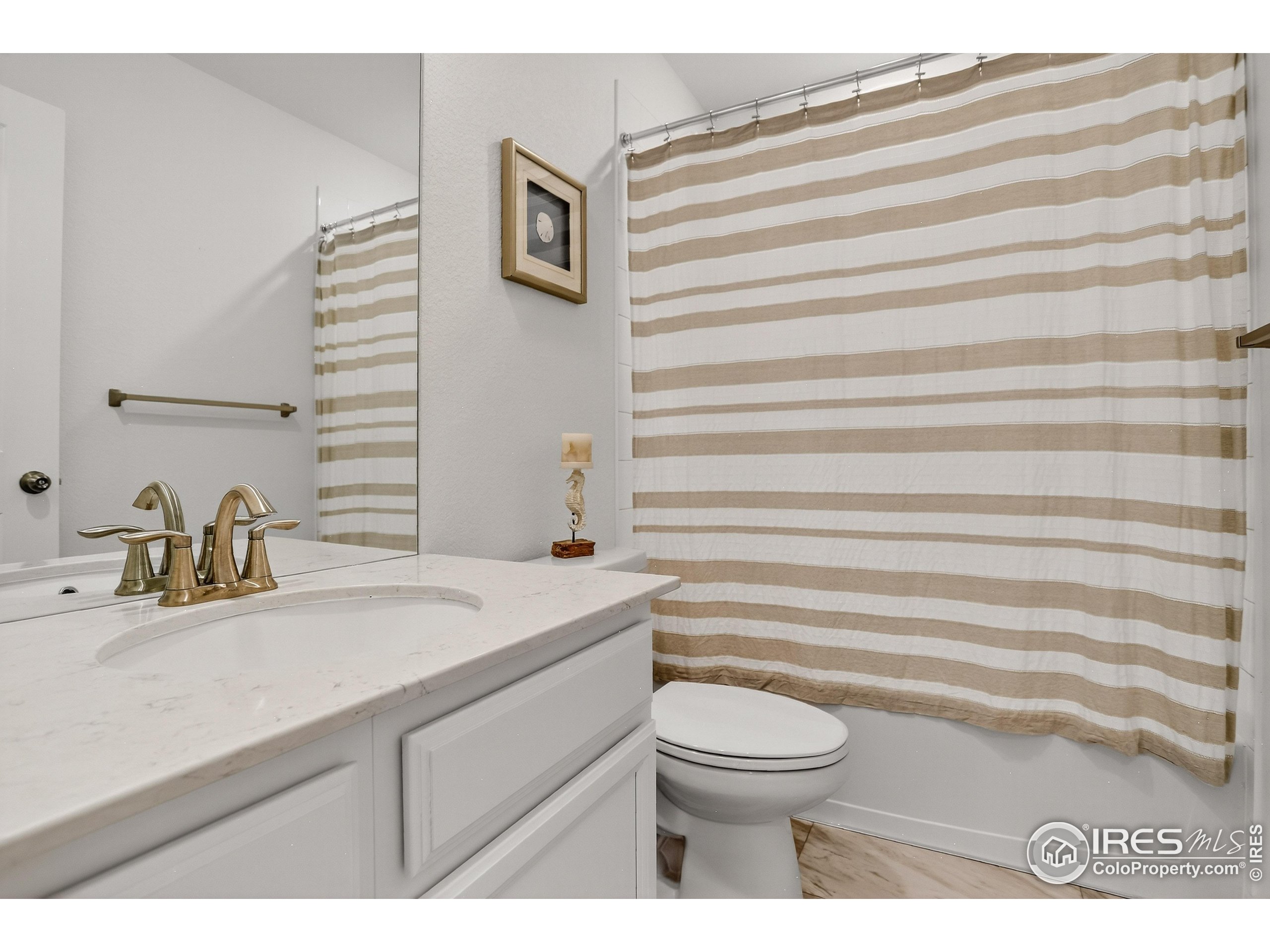 Erie, Colorado, 80516, United States, 3 Bedrooms Bedrooms, ,2 BathroomsBathrooms,Residential,For Sale,1912360
