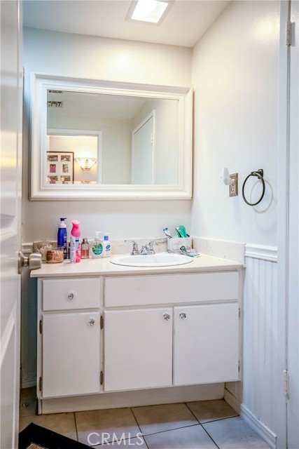 Canyon Country, California, 91351, United States, 4 Bedrooms Bedrooms, ,2 BathroomsBathrooms,Residential,For Sale,1977550