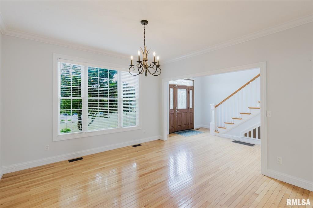 Bismarck, Illinois, 62959, United States, 5 Bedrooms Bedrooms, ,Residential,For Sale,1885319
