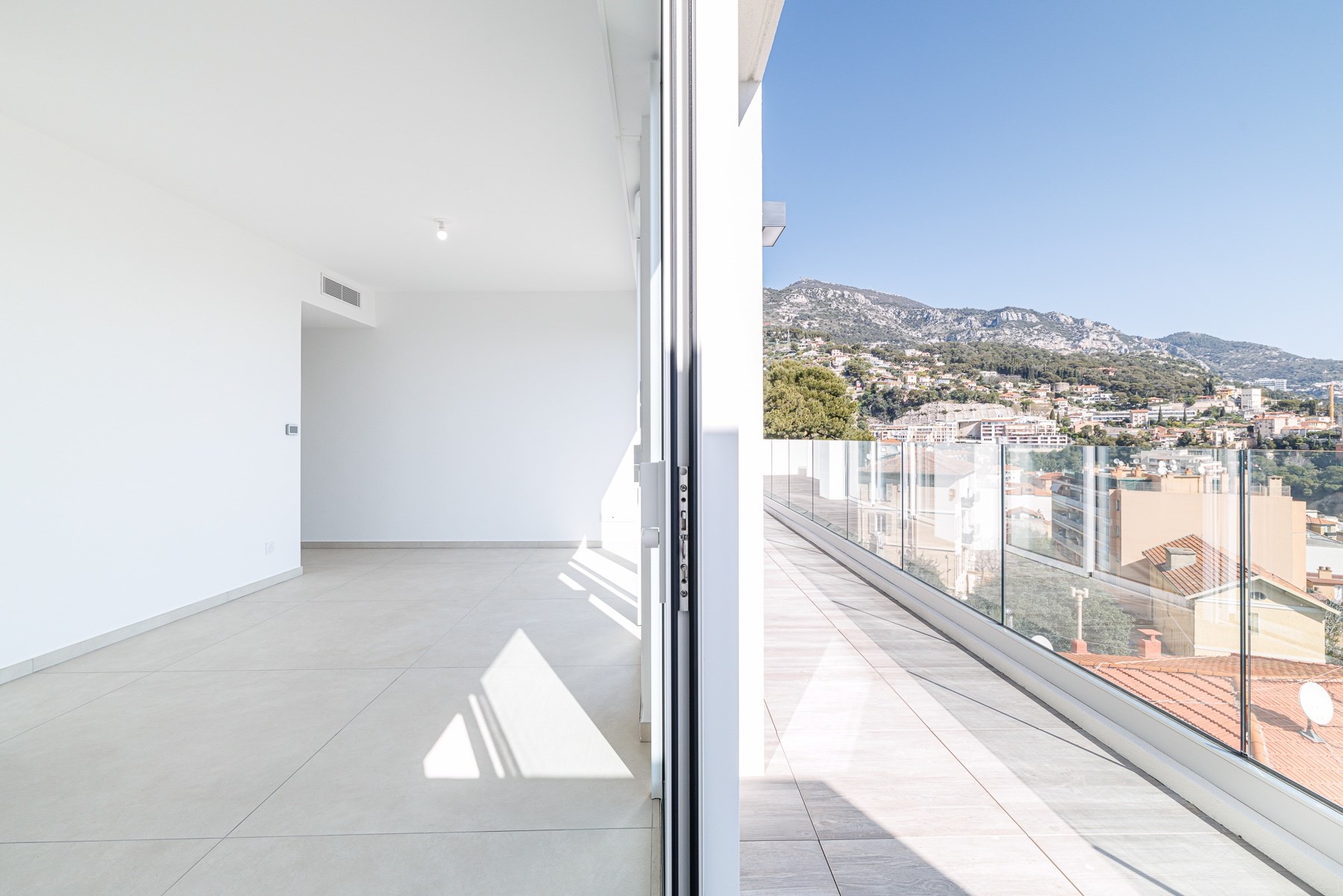  Beausoleil three bedroom apartment 134 sqm top floor private rooftop terrace ne… - 物件實景