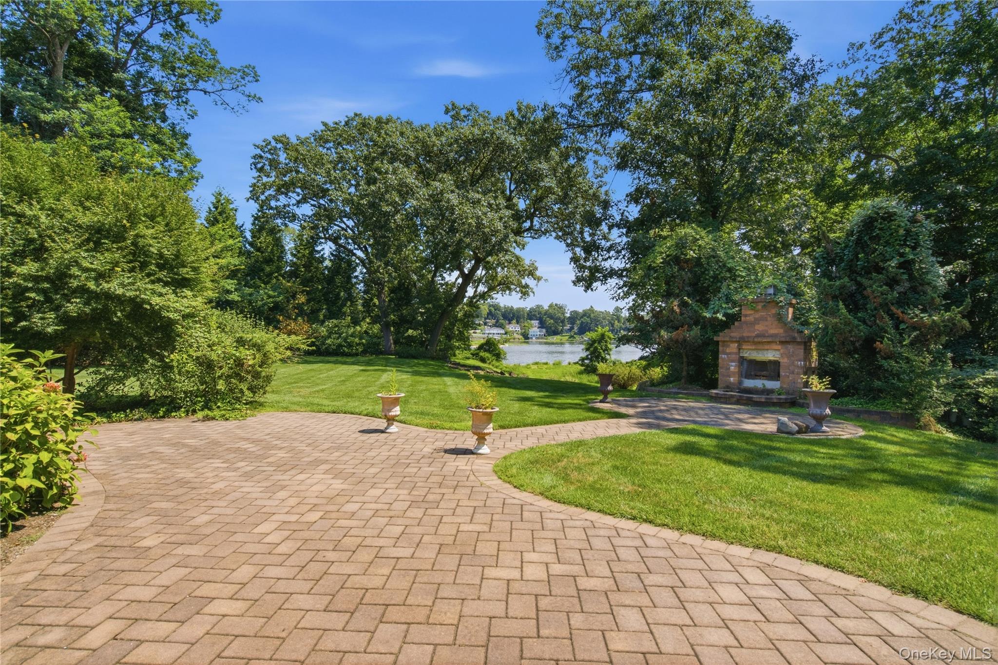  6 Lighthouse Point, Lloyd Harbor, NY, 11743 - 物件實景