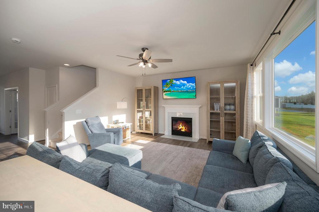 Fredericksburg, Virginia, 22406, United States, 4 Bedrooms Bedrooms, ,5 BathroomsBathrooms,Residential,For Sale,2002501