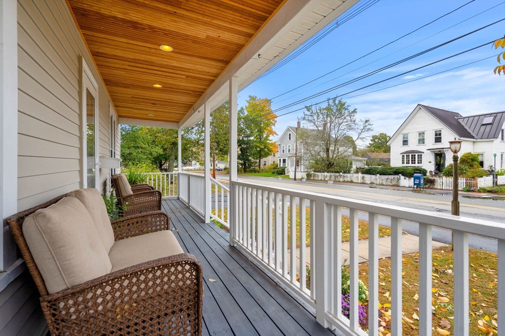 Merrimac, Massachusetts, 01860, United States, 4 Bedrooms Bedrooms, ,2 BathroomsBathrooms,Residential,For Sale,1988348