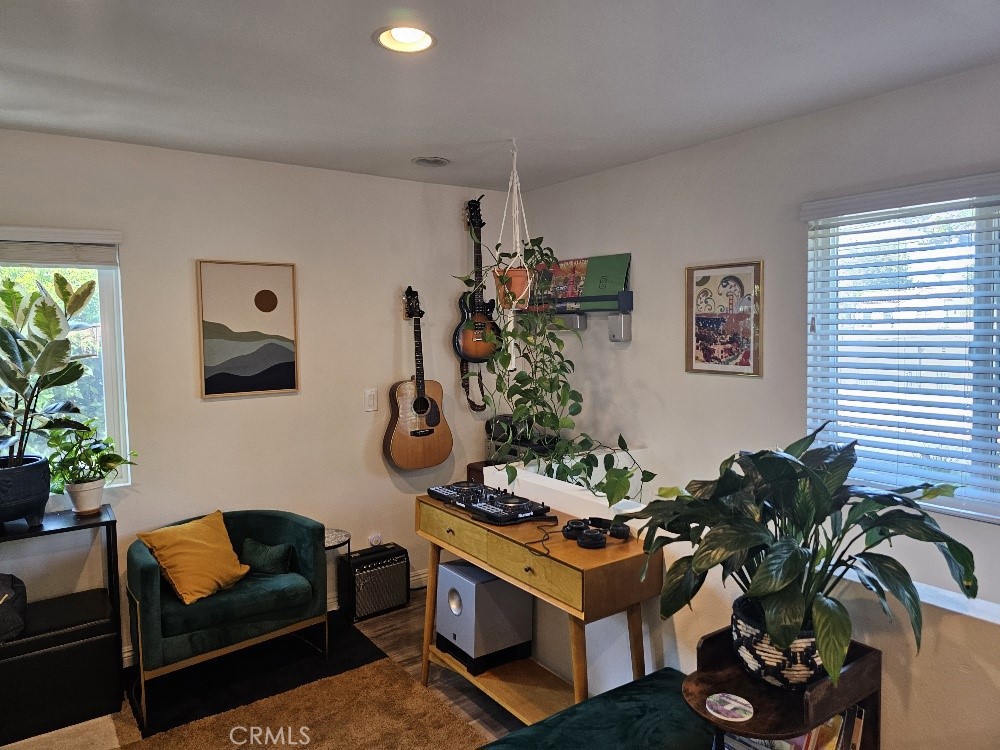 Los Angeles, California, 90019, United States, ,Residential,For Sale,2022270