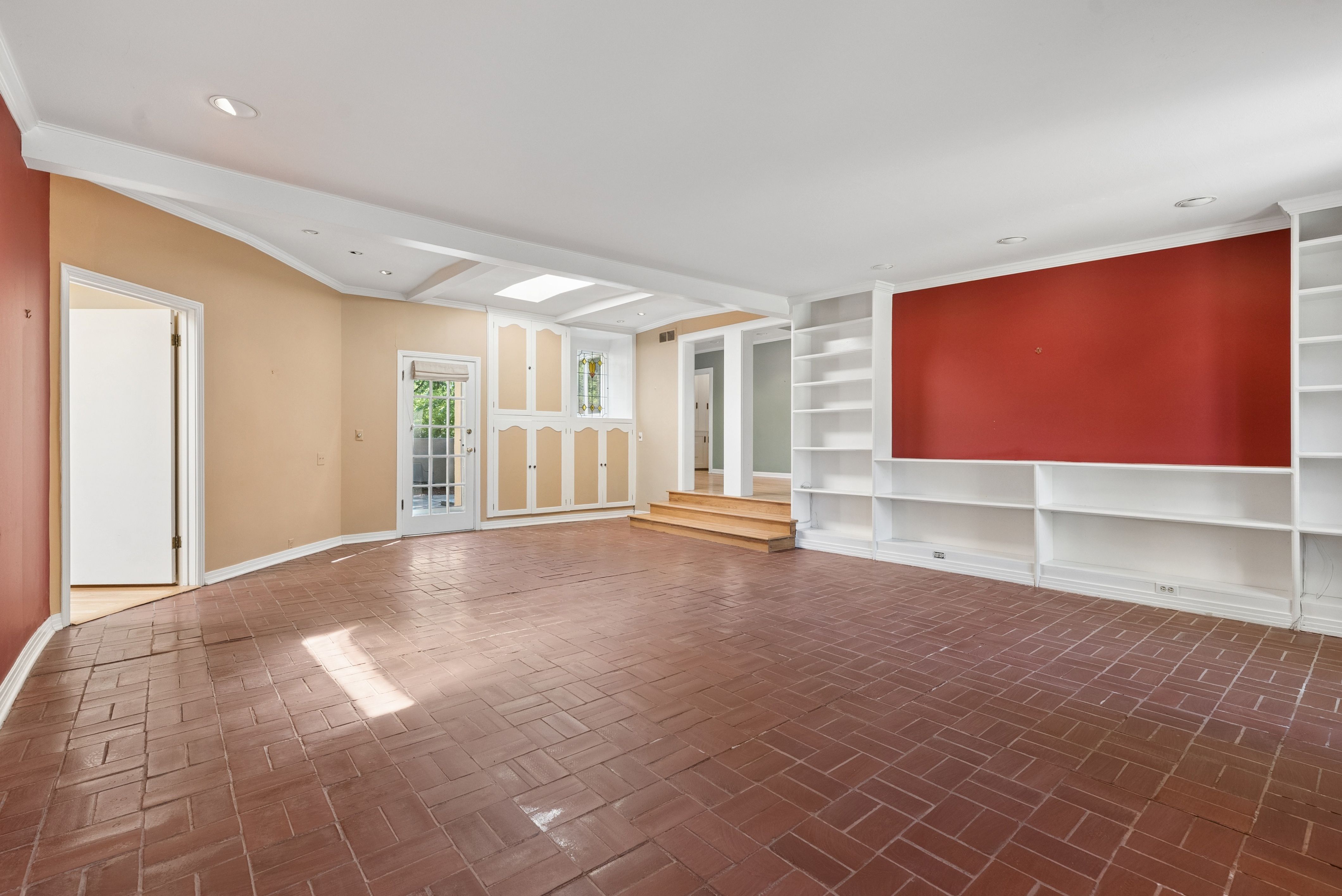  One-Level Broadmoor Living - 物件實景