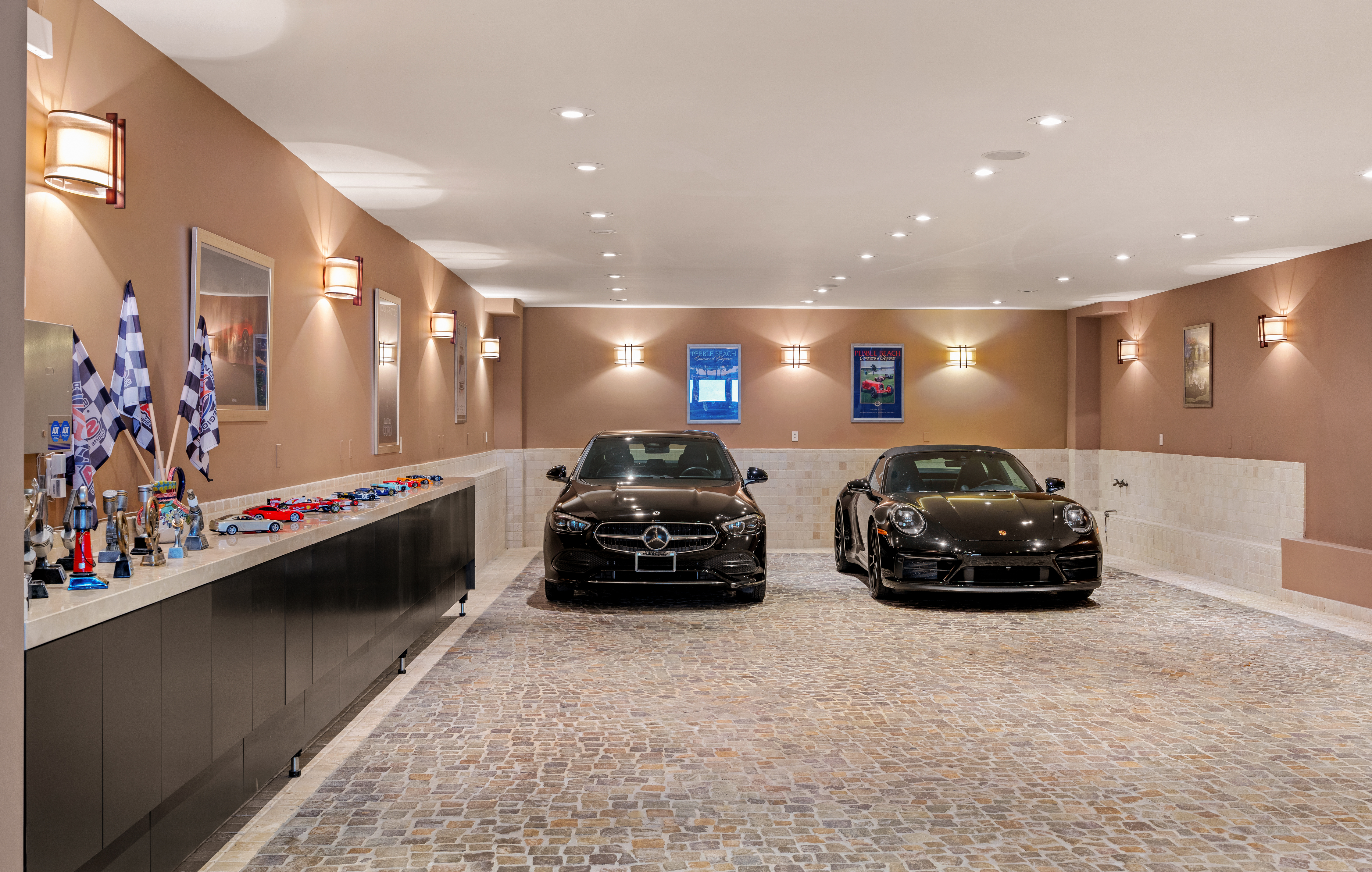  Spectacular Renovated SOMA Home with Rare Museum-Like 7-Car Garage - 物件實景