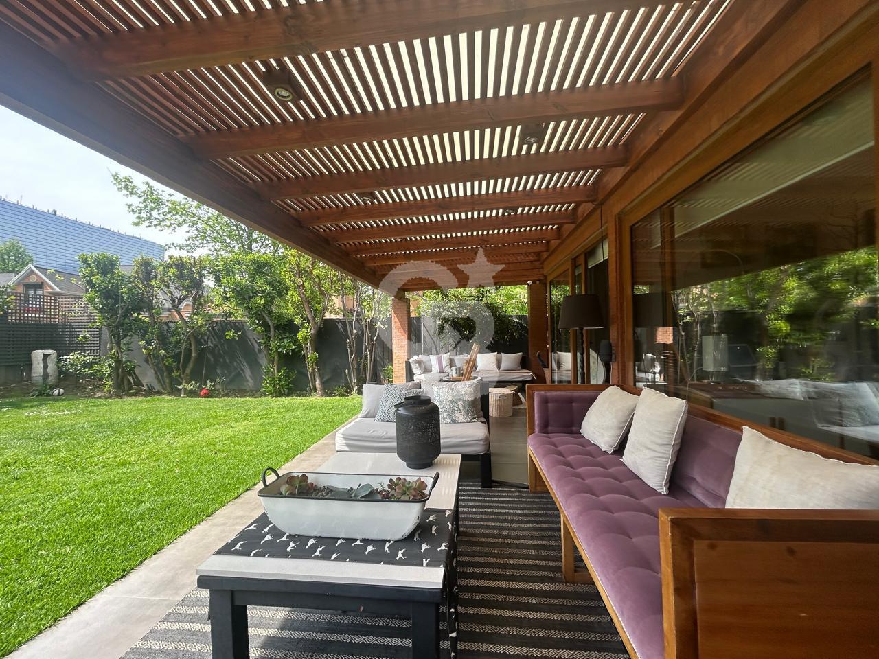 Lo Barnechea, Chile, 6 Bedrooms Bedrooms, ,5 BathroomsBathrooms,Residential,For Sale,1997477